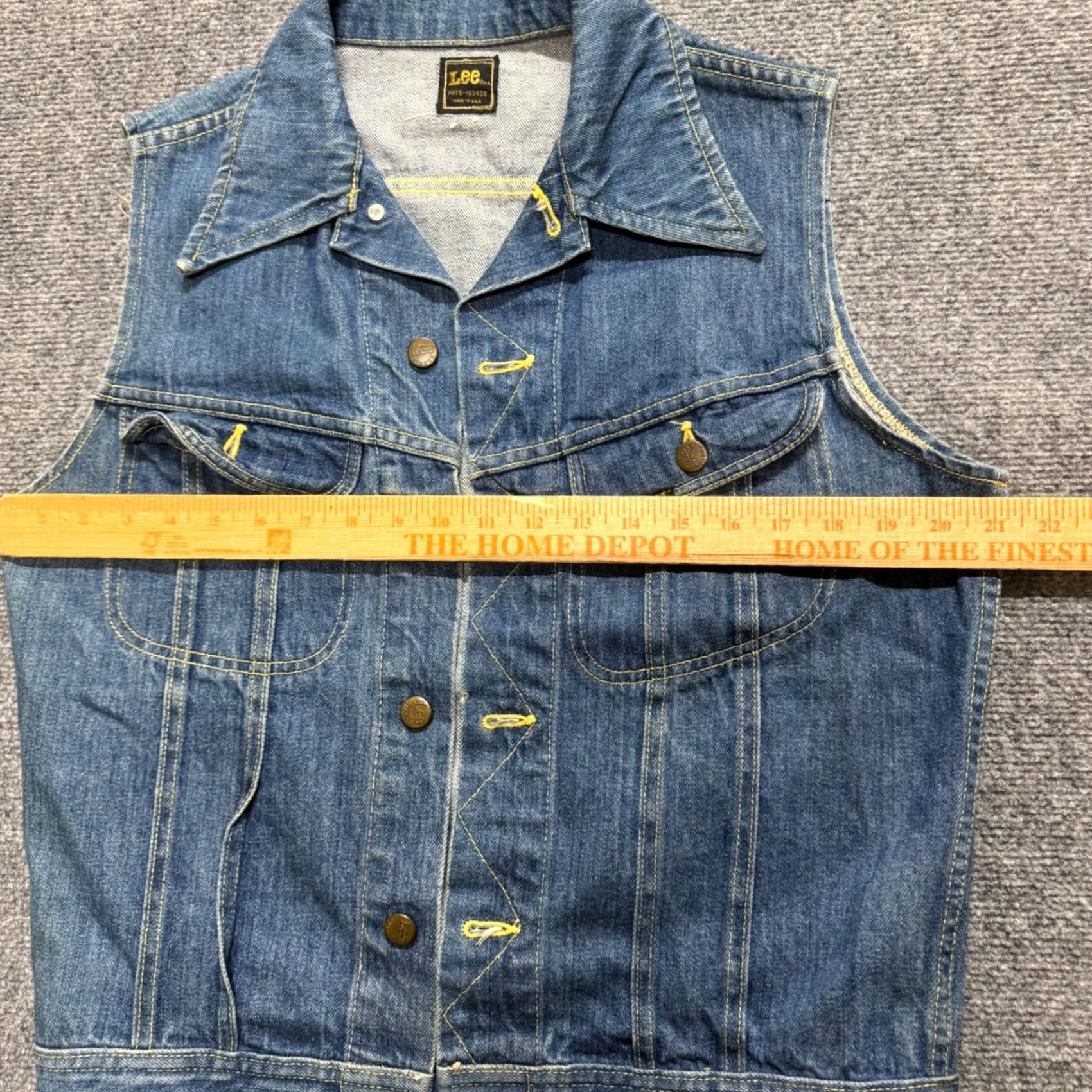 Lee VINTAGE Lee Denim Sanforized Jean Sleeveless Jacket Womens S Destressed Union Made Shirt/Middle? Size 32" / US 10 / IT 46 - 7 Thumbnail