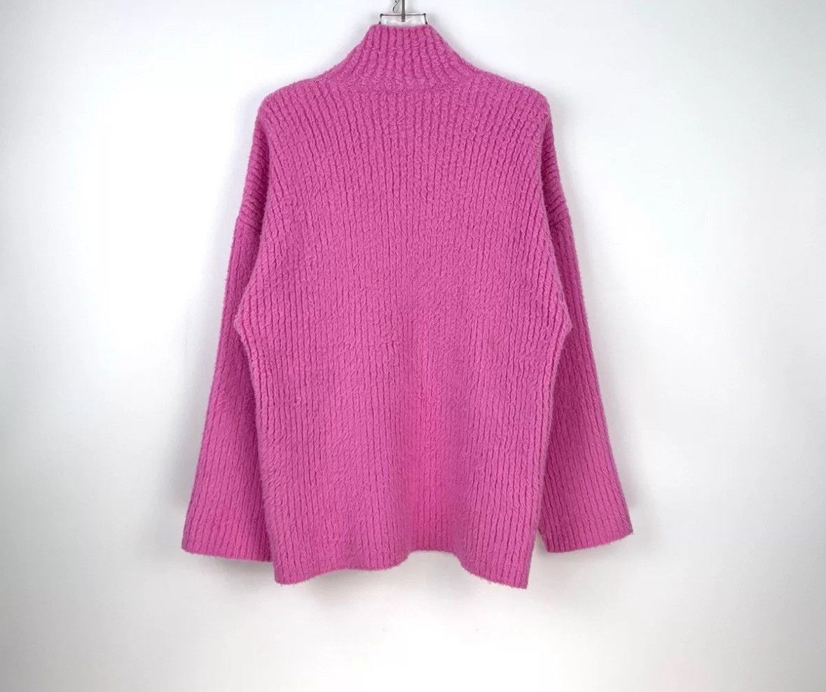 Balenciaga Balenciaga big sweater with pink sweater 2412-Nextarrow Size US XS / EU 42 / 0 - 4 Thumbnail