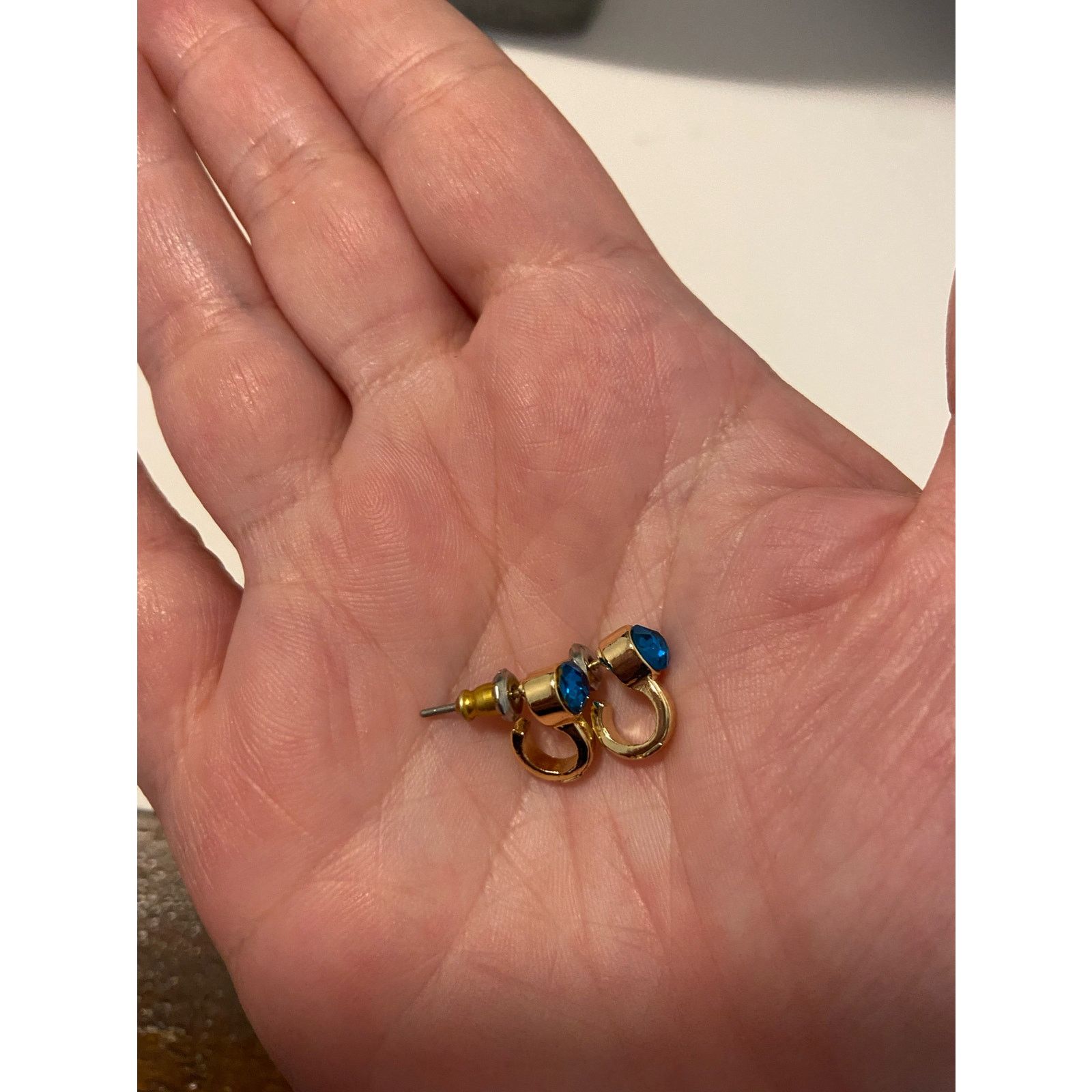 Other Shimmery blue crystal earrings gold tone Size ONE SIZE - 2 Thumbnail