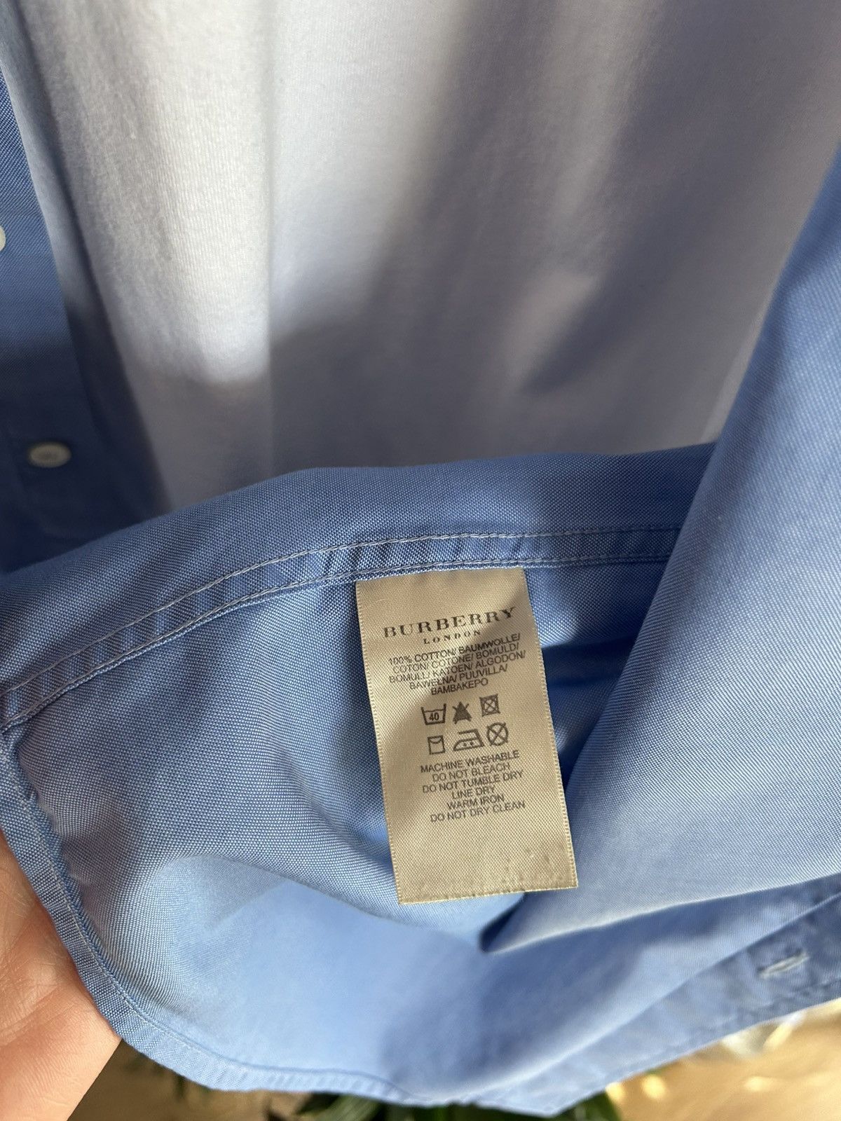 Burberry Burberry Shirt Pattern Checked Button Ups Size US L / EU 52-54 / 3 - 7 Thumbnail