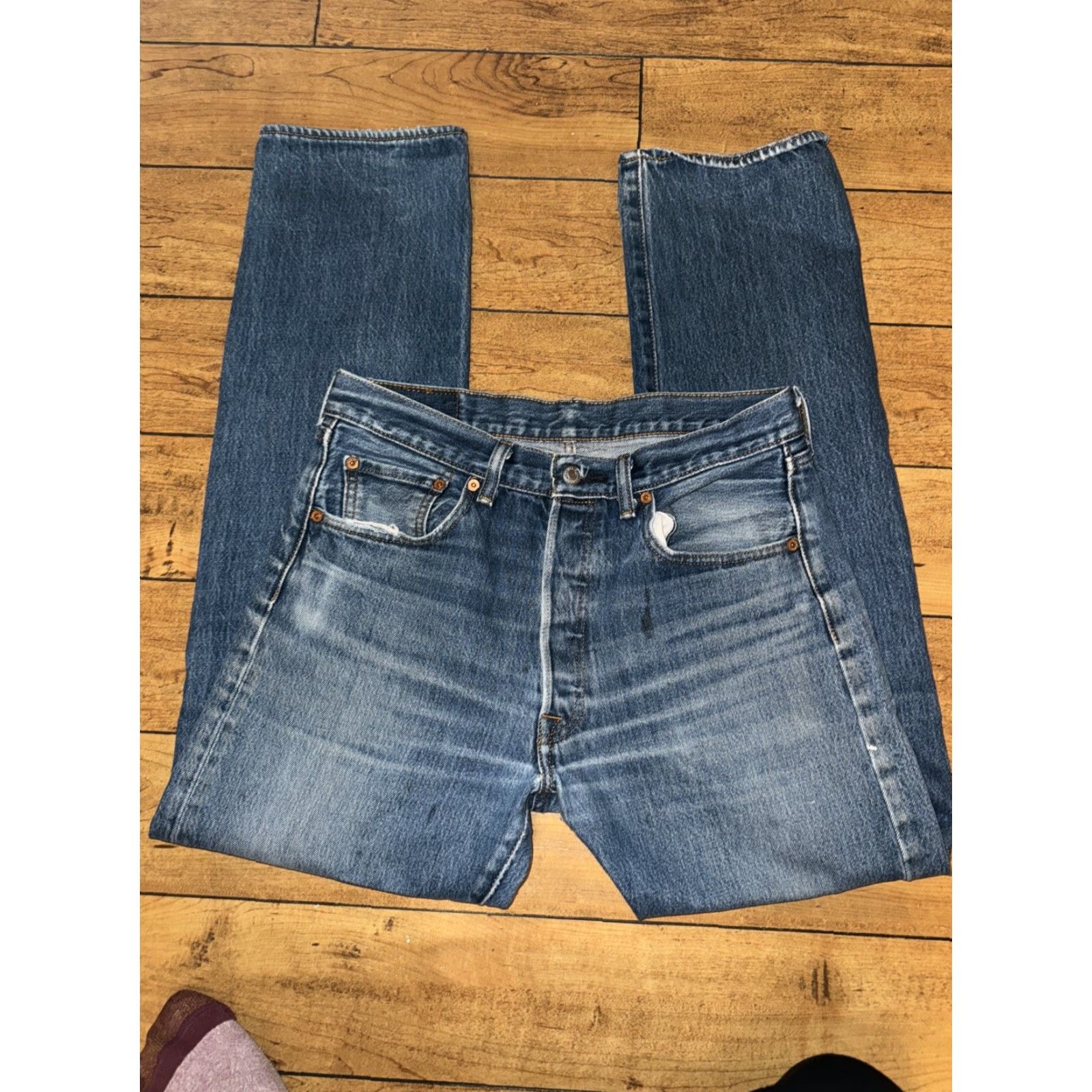 Levi's VINTAGE Levi's 501 Jeans Denim Blue 90s Button Fly 32x31 Mens Regular Straight Jeans Size US 32 / EU 48 - 4 Thumbnail