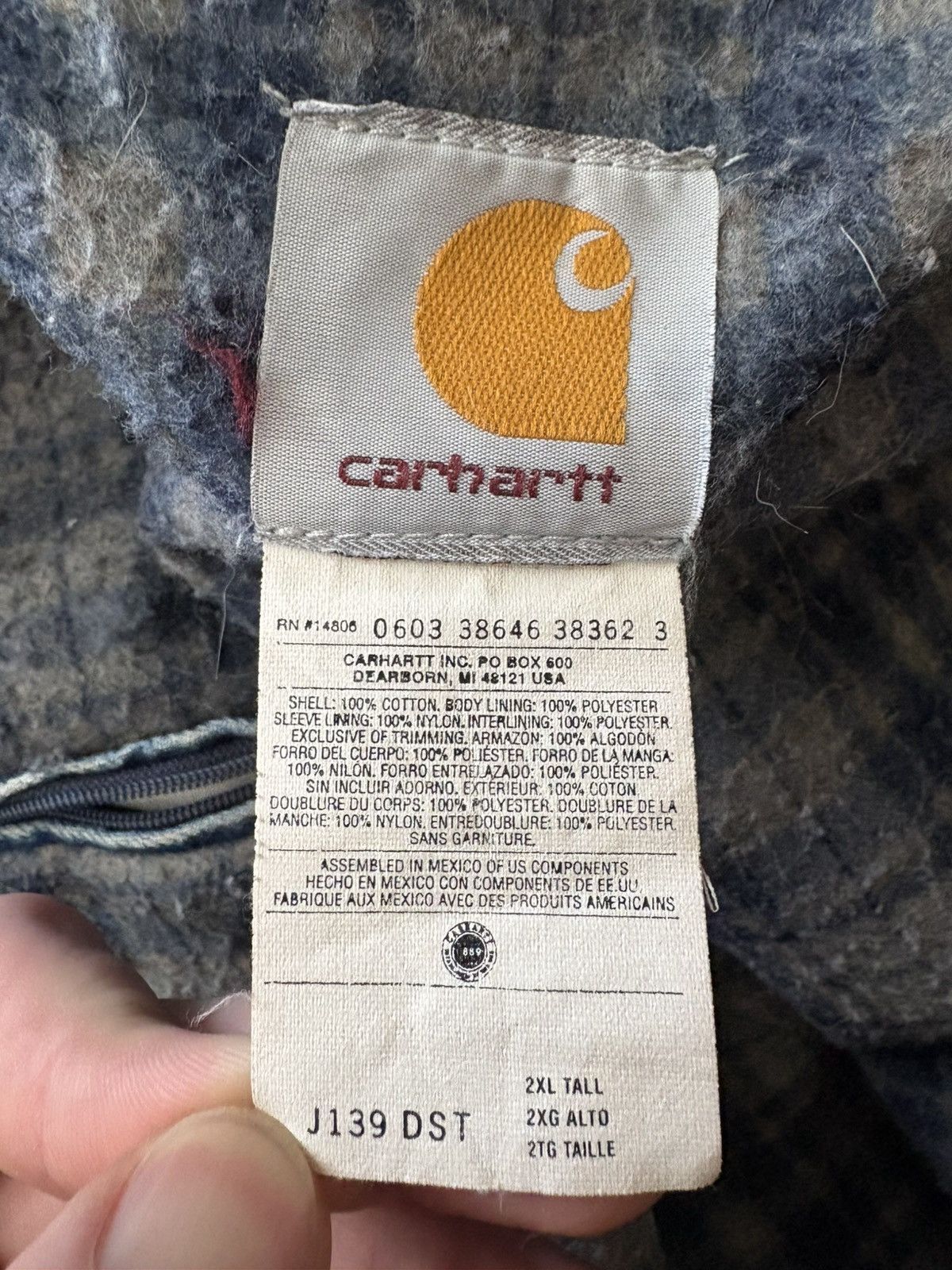 Carhartt Vintage Carhartt J139 DST Distressed Denim Jacket 2XL Tall Size US XXL / EU 58 / 5 - 6 Thumbnail