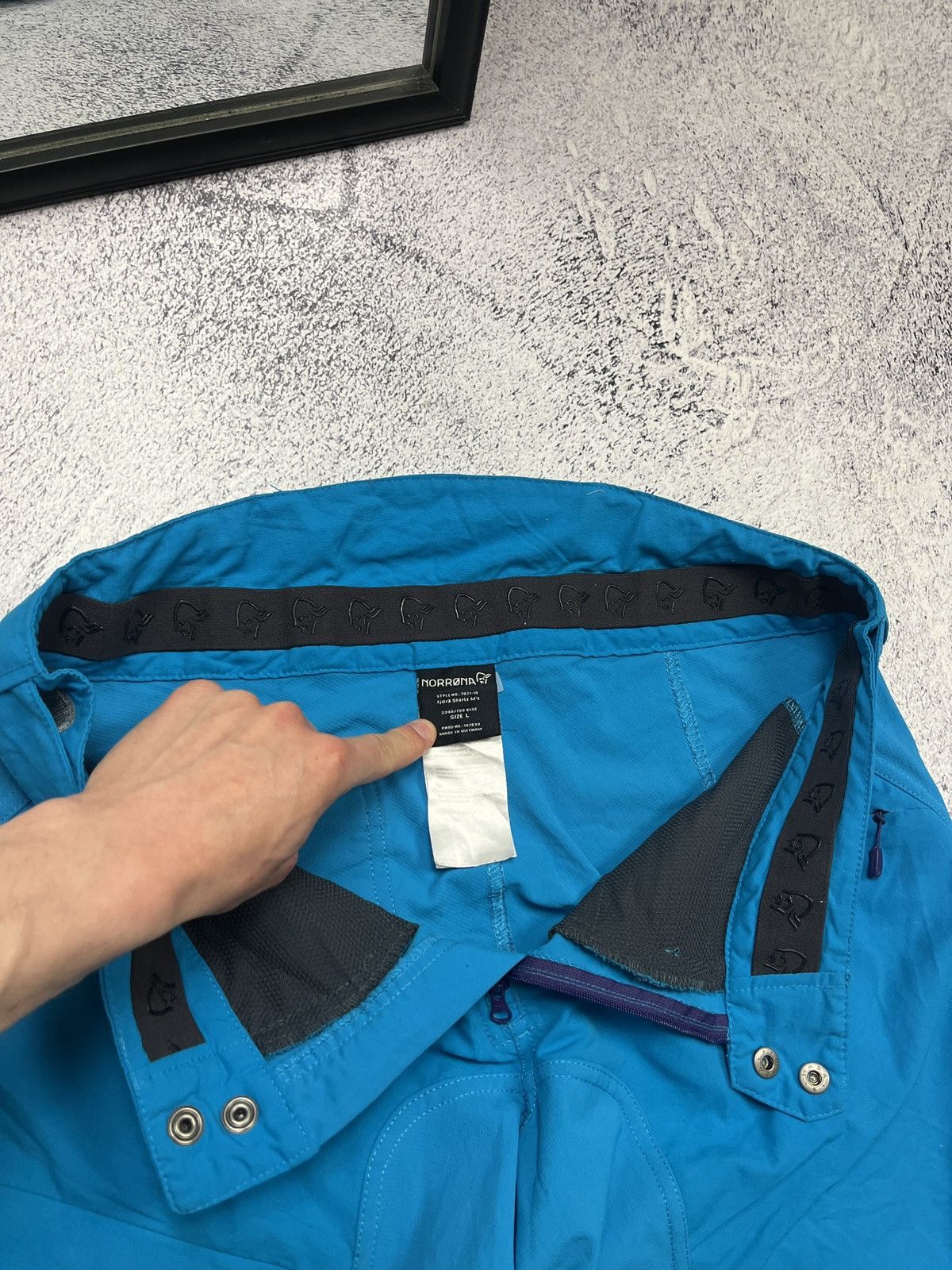 Norrona Rare Norrona Fjora Waterproof Multi Pocket Pro Shorts Size US 34 / EU 50 - 7 Thumbnail
