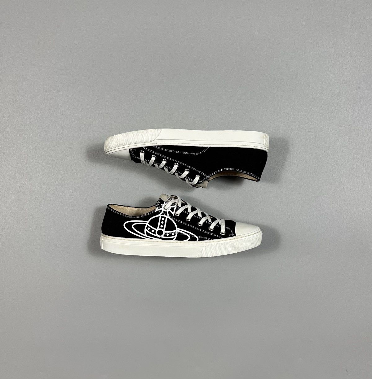 Vivienne Westwood Plimsoll 2.0 Low Top Sneakers