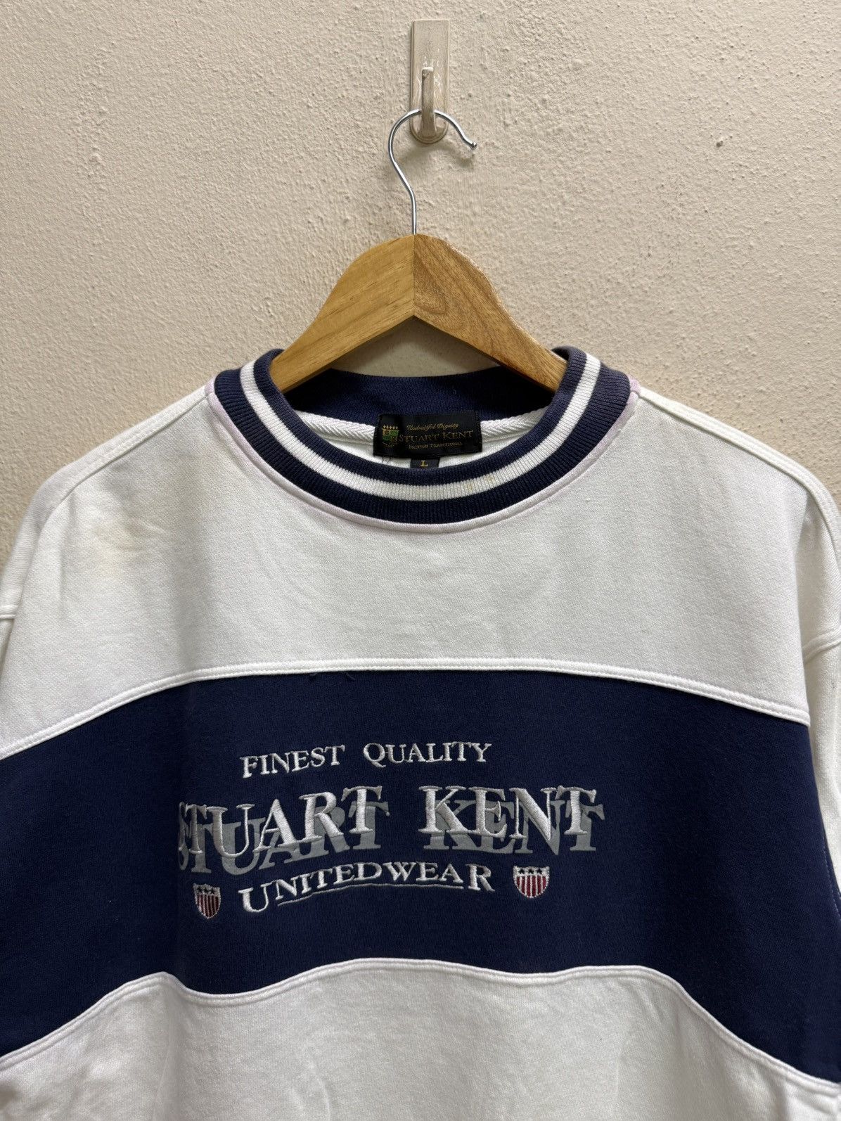 Vintage Vintage 90s Stuart Kent Embroidery Logo Cropped Sweatshirt Size US M / EU 48-50 / 2 - 21 Thumbnail