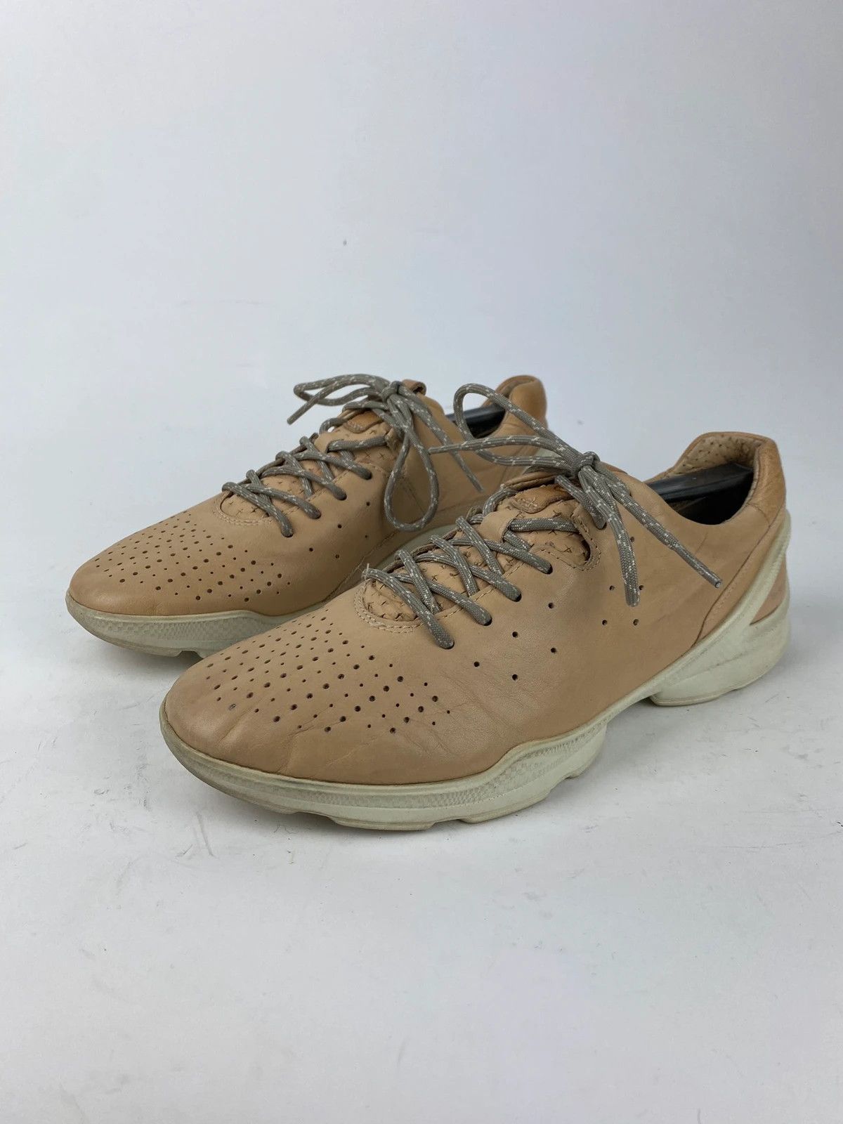Ecco × Future × Leather ecco biom shoes leather quality hiking trekking lifestyle Size US 6 / IT 36 - 3 Thumbnail
