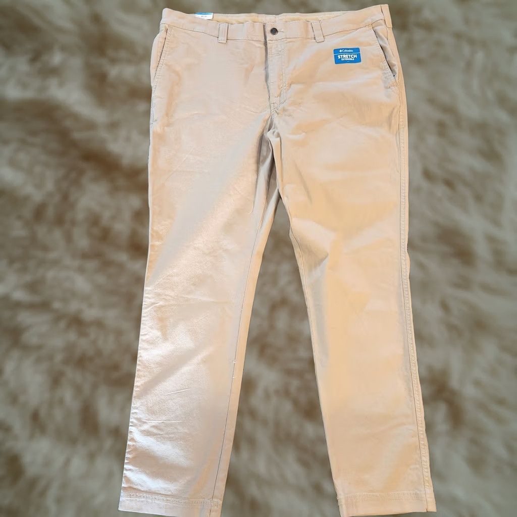 Vintage Columbia Mens Flex ROC Utility Pant 44x34 Khaki Tan Stretch Hiking Performance Cargo Pocket Straight 5-Pocket Mens Regular Size 44 Beige Spring Size US 44 / EU 60 - 1 Thumbnail