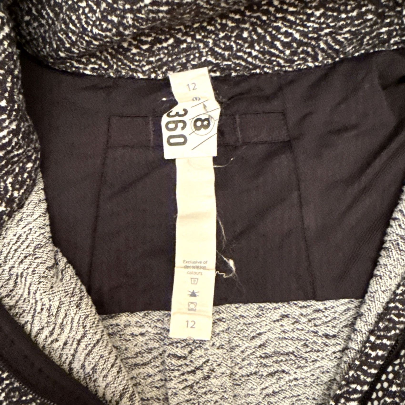 Lululemon Lululemon Outrun Half Zip Ripple Jacquard Size 12 Black White Thumb Holes Yoga Womens Kak? Size XL / US 12-14 / IT 48-50 - 4 Thumbnail