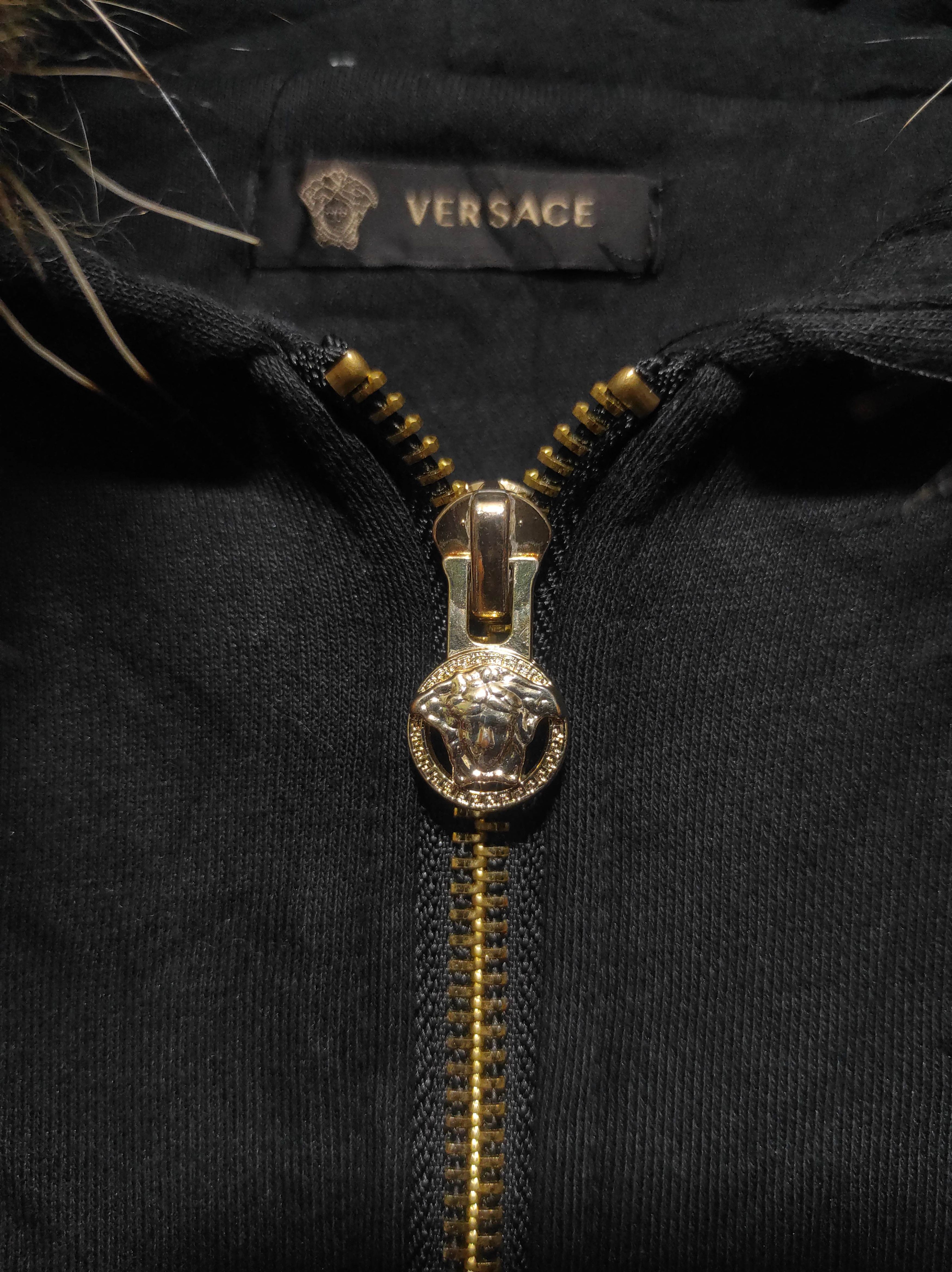 Versace Young Versace Fur Hoodie i6w9 style Size US XS / EU 42 / 0 - 10 Thumbnail
