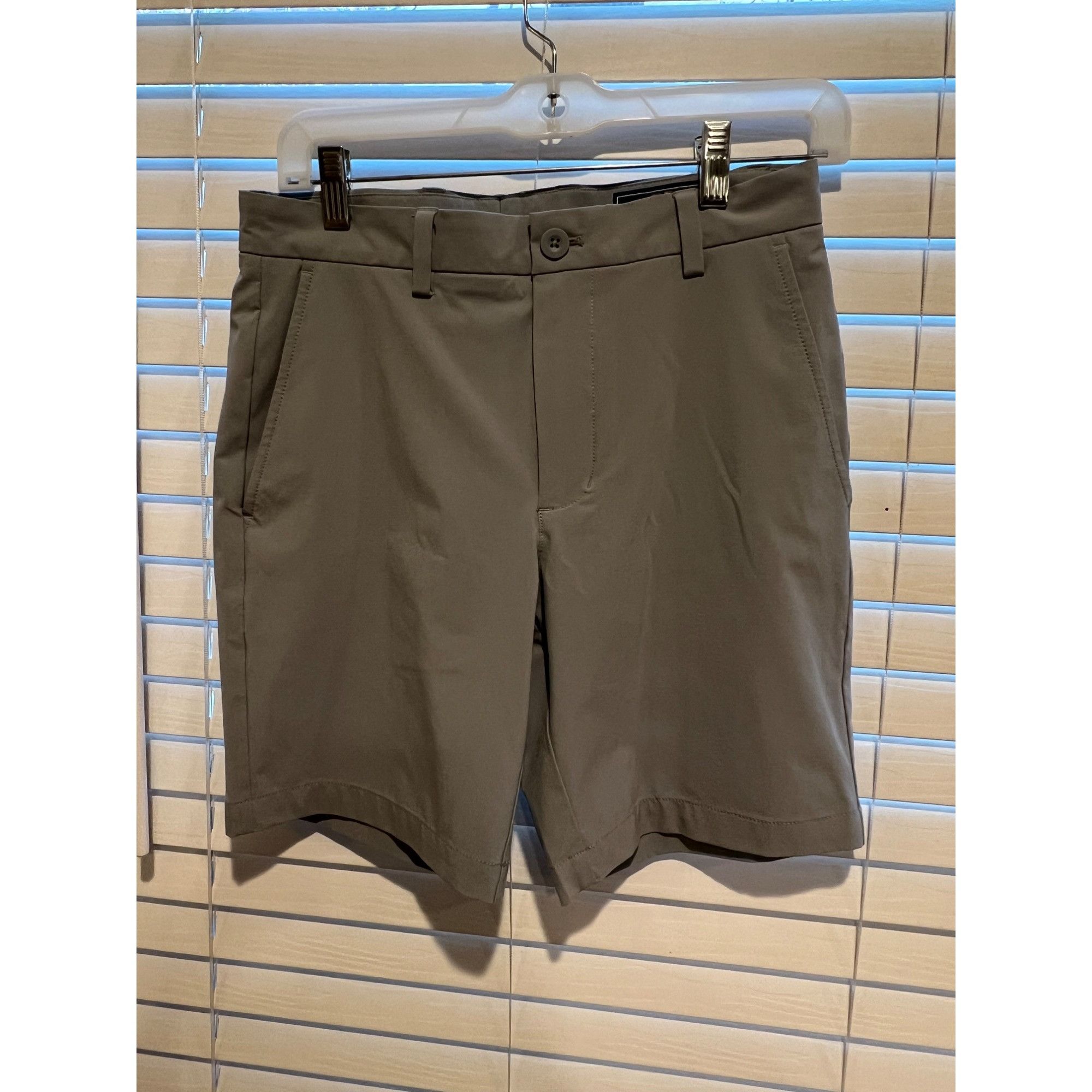 Vineyard Vines Vineyard Vines Mens Breaker Performance Shorts - Size 28 Size US 28 / EU 44 - 1 Thumbnail