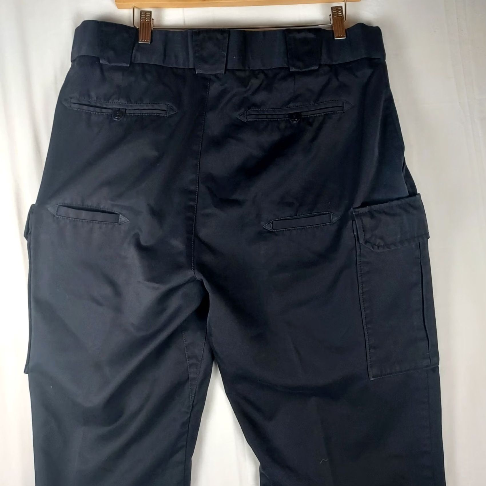 Vintage 5.11 Tactical Cargo Pants Men 36 Black Cotton Canvas Cargo Pocket Straight Leg Flat Front Mid Rise Workwear Uniform Mens Regular 5.11 Taclite Pro Size US 36 / EU 52 - 3 Thumbnail