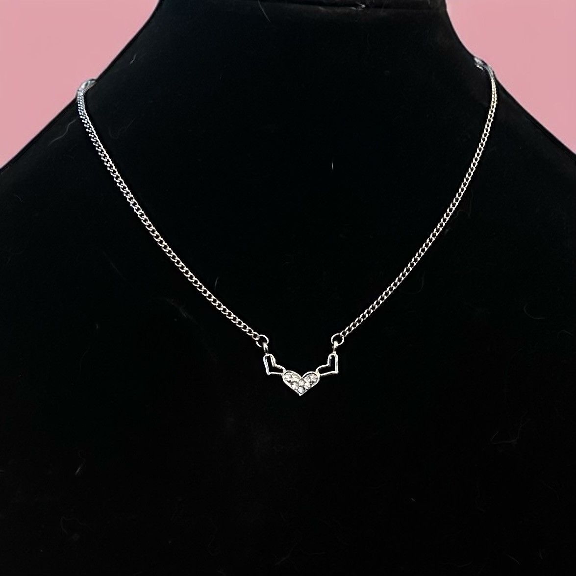 Other Silver tone triple heart necklace Size ONE SIZE - 1 Thumbnail