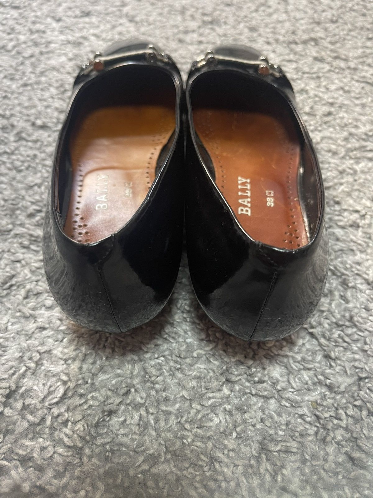 Bally Bally Vintage Patent Leather Pump size EU38 US 8 Size US 8 / IT 38 - 2 Thumbnail