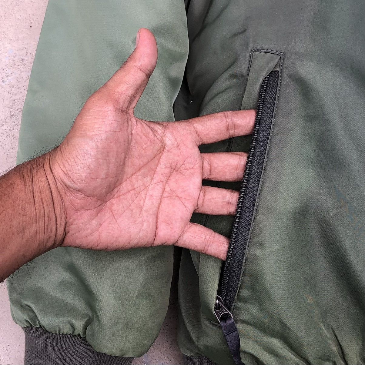 The North Face Vintage The North Face Green Sun Faded Bomber Jacket Size US XL / EU 56 / 4 - 9 Thumbnail