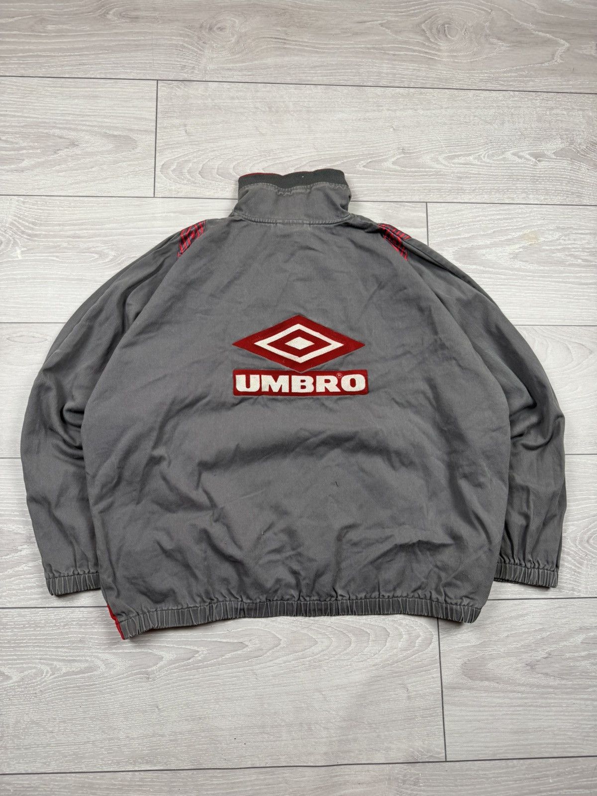 Umbro Umbro Vintage Training Top Black Sweatshirt Men's 1/4 Zip Size US XL / EU 56 / 4 - 2 Thumbnail