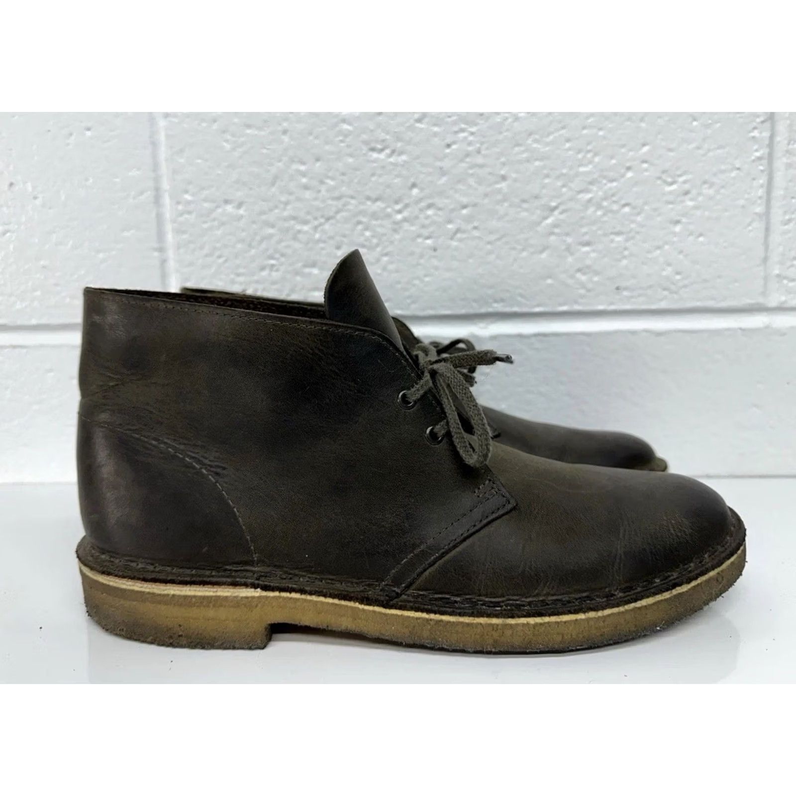 Clarks Clarks Bushacre 2 Mens Dark Brown Leather Round Toe Chukka Boots Size 8.5 M Used Size US 9 / EU 42 - 2 Thumbnail
