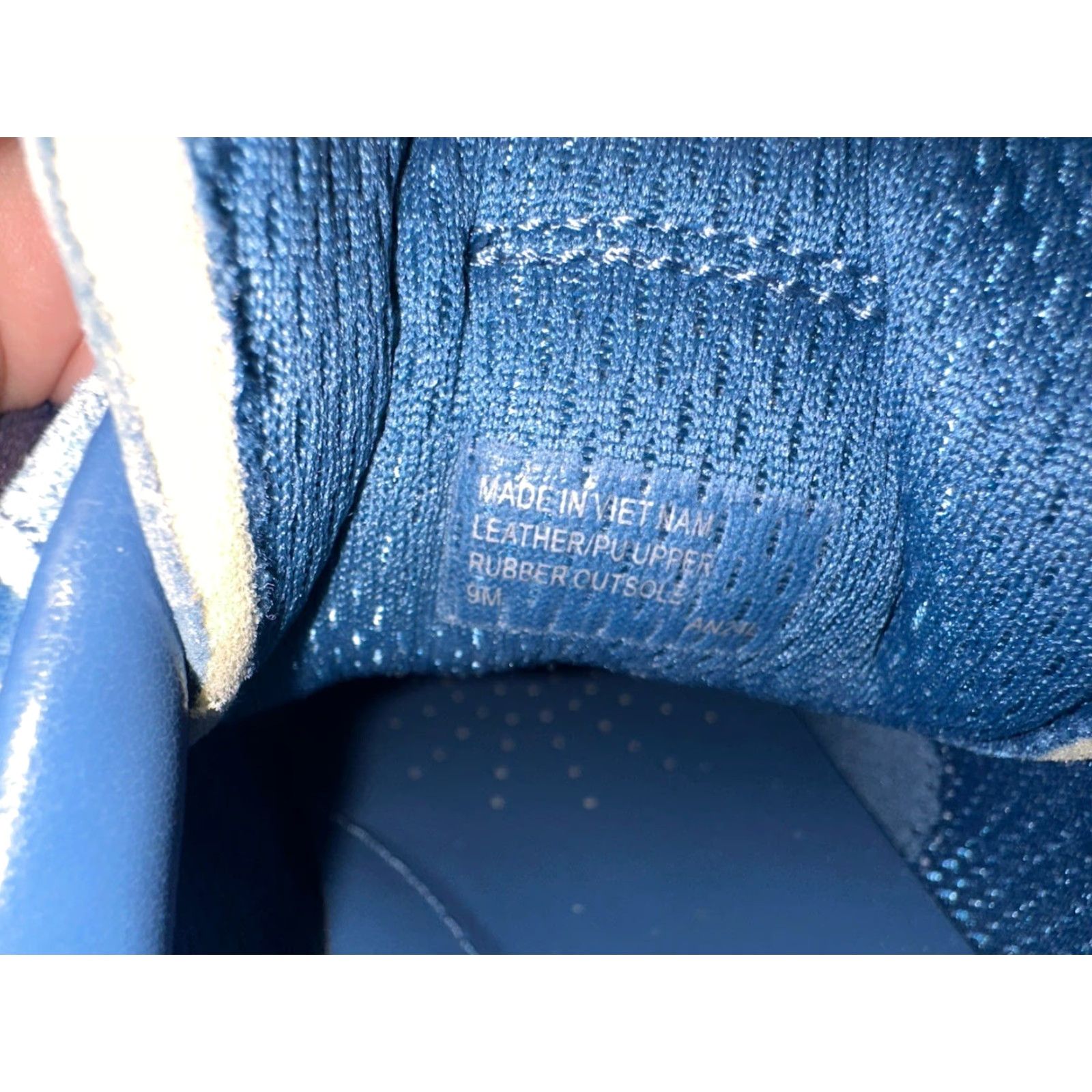 Michael Kors Michael Kors Wilton Lace Up Men Size 9 Blue Leather Casual Sneaker Size US 9 / EU 42 - 6 Thumbnail
