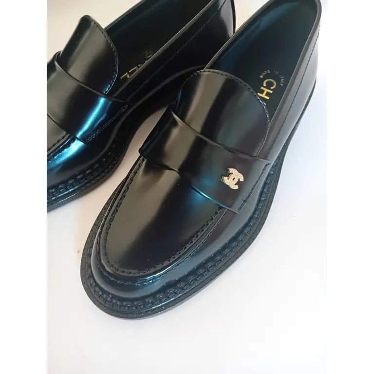 Chanel os11x0426 Loafers in Black Size US 9.5 / IT 39.5 - 2 Thumbnail