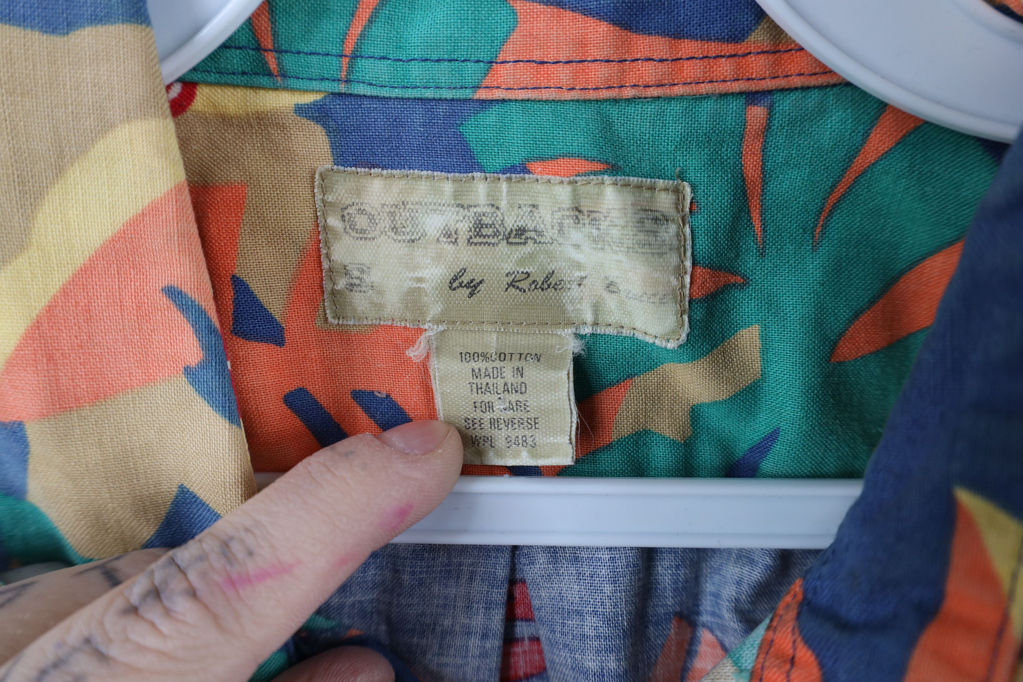 Vintage Vintage 90s Streetwear Rainbow Toucan Hawaiian Button Shirt Size US S / EU 44-46 / 1 - 7 Thumbnail