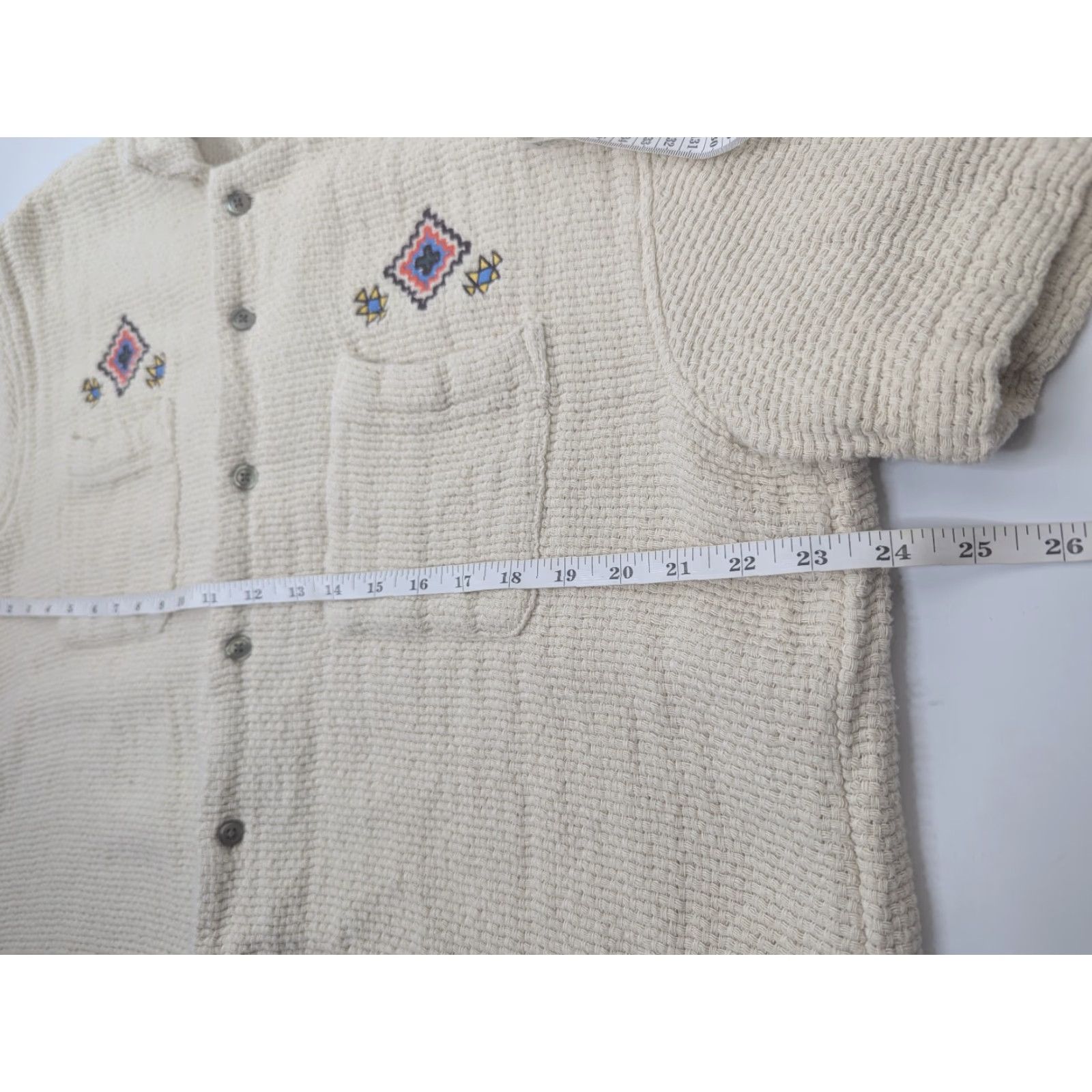Obey OBEY x UO Exclusive Torocoan Woven Cotton Button-Up T-Shirt Large Beige Aztec Mens Shirt Short Sleeve Button-Down Collar OT 90s/Collar? Size US L / EU 52-54 / 3 - 6 Thumbnail