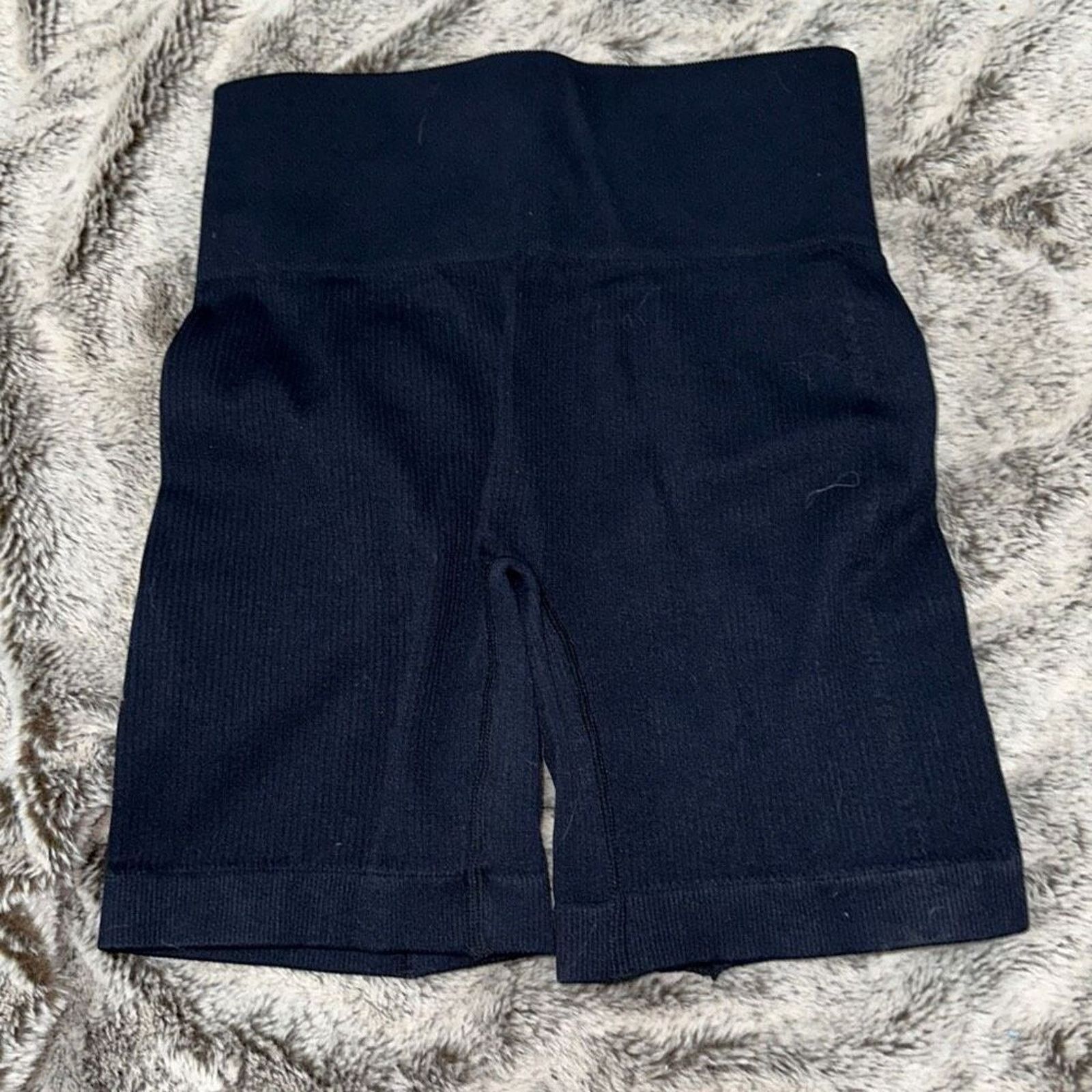 Other Amazon Black Ribbed Bike Shorts | Sz S (NO SIZE TAG) Size 27" / US 4 / IT 40 - 4 Thumbnail
