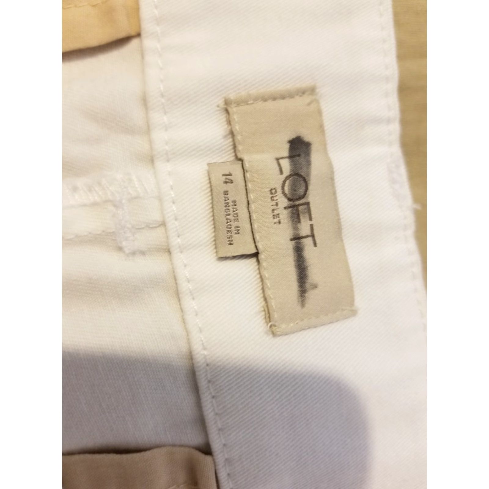 Ann Taylor Womens Ann Taylor Shorts 14 White Cotton Chino Flat Front Casual Summer Walking Mens Womens Girls Size 36" / US 14 / IT 50 - 5 Thumbnail
