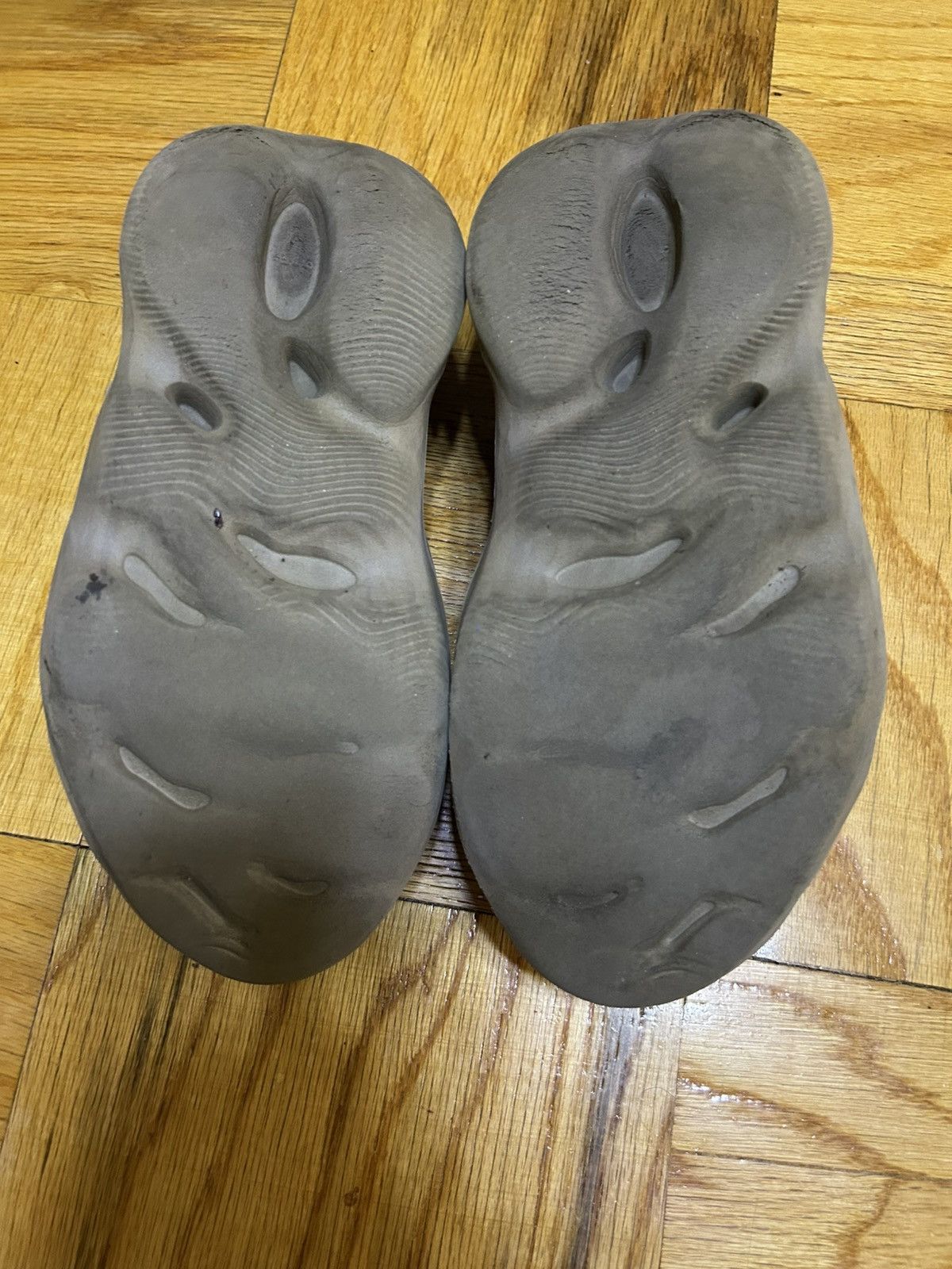 Adidas × Kanye West Yeezy foam runner stone sage size 9 Size US 9 / EU 42 - 4 Thumbnail