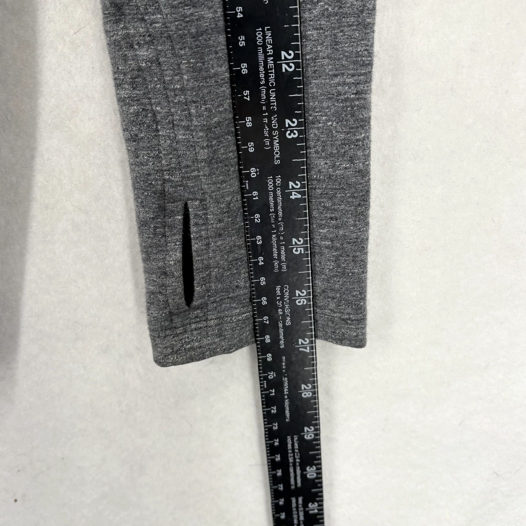 Lululemon Lululemon That’s A Wrap Jacket Womens 10 Gray Asymmetrical Snap Knit Thumbholes Size L / US 10 / IT 46 - 7 Thumbnail