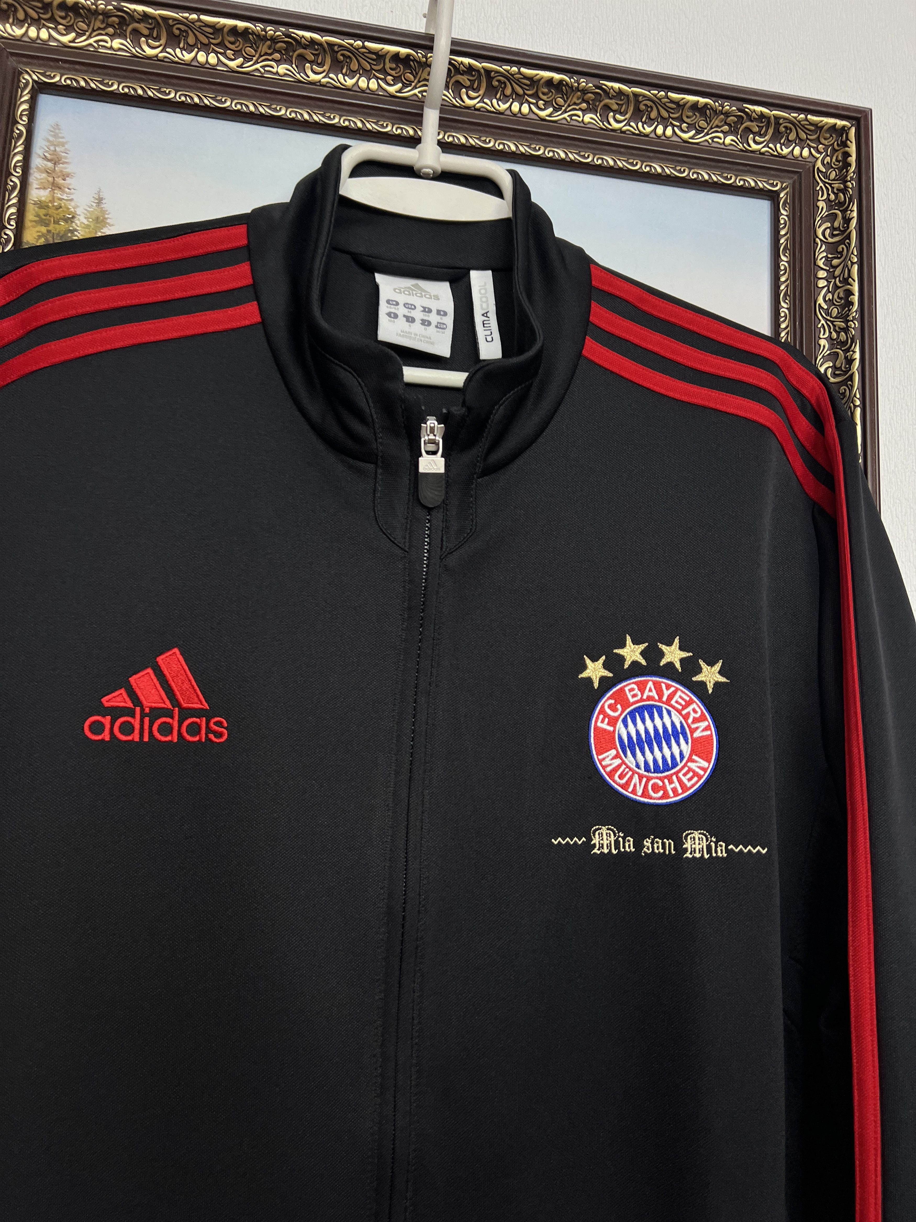 Adidas Vintage Adidas Bayern Munich Football Jacket Track Top Zip Size US M / EU 48-50 / 2 - 3 Thumbnail