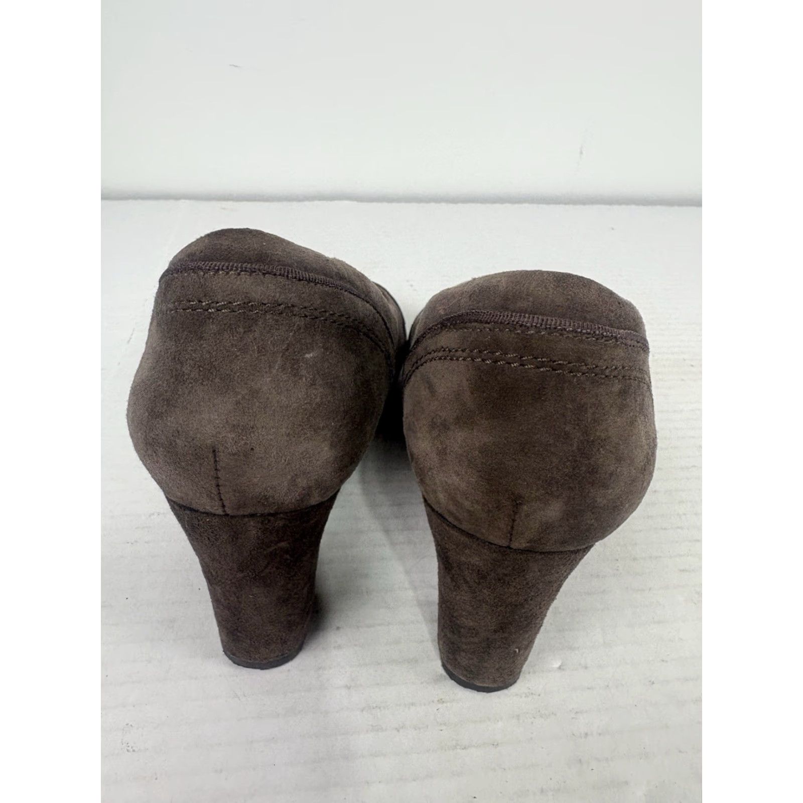 Clarks Clarks Artisan Brown Suede Women’s Block Heels Size 7M Leather Round Toe 3in Platform Shoes Size US 7 / IT 37 - 4 Thumbnail