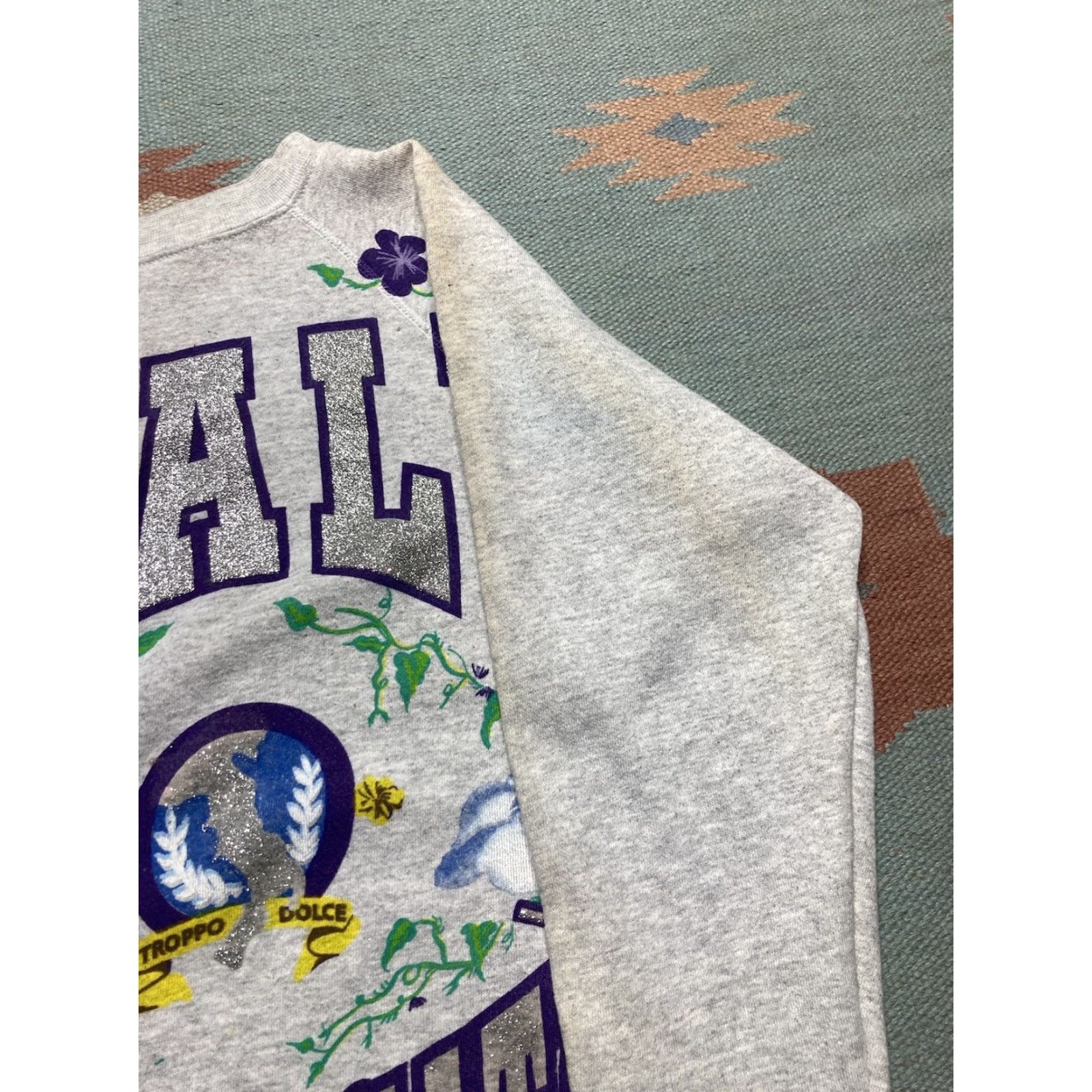 Vintage VINTAGE 80s Sweatshirt Italy Universita Glitter Flowers Cute Gray M Shirt Mens Size US M / EU 48-50 / 2 - 4 Thumbnail