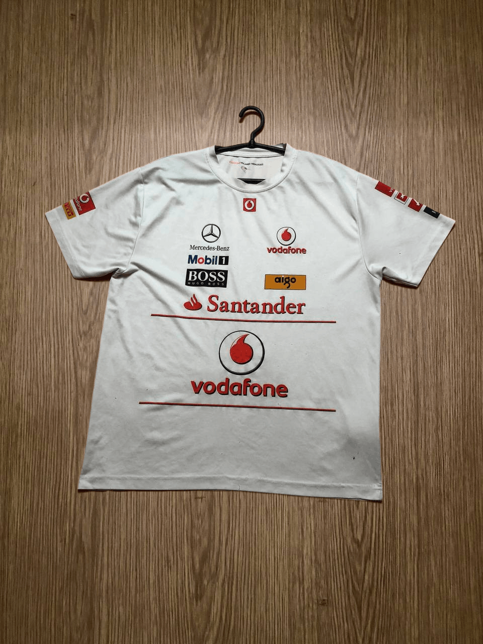 Formula 1 Mercedes Benz Vodafone Hugo Boss F1 T-Shirt Size US XL / EU 56 / 4 - 1 Thumbnail