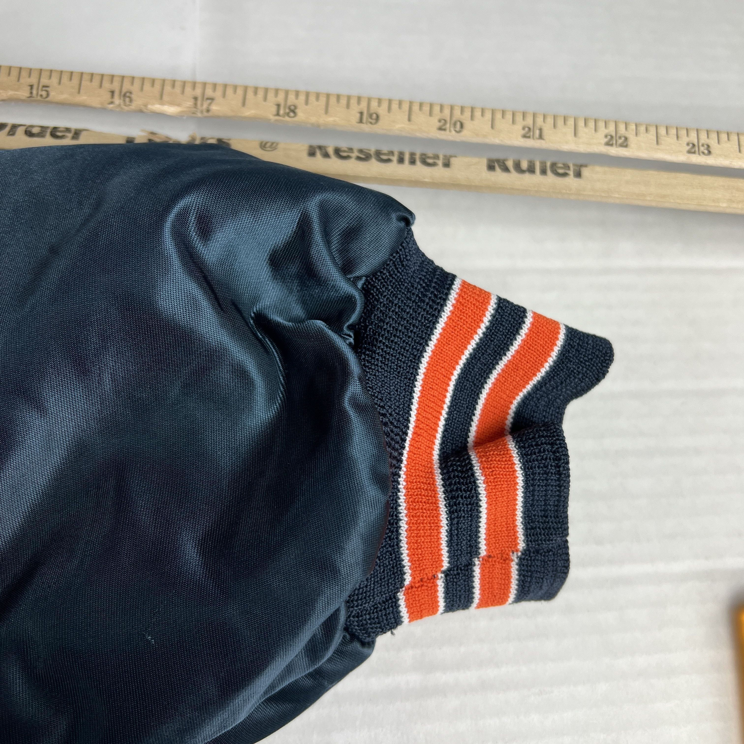 Chalk Line VTG 90 Chicago Bears Satin Jacket Blue Snap Button Bomber Size US XL / EU 56 / 4 - 11 Thumbnail