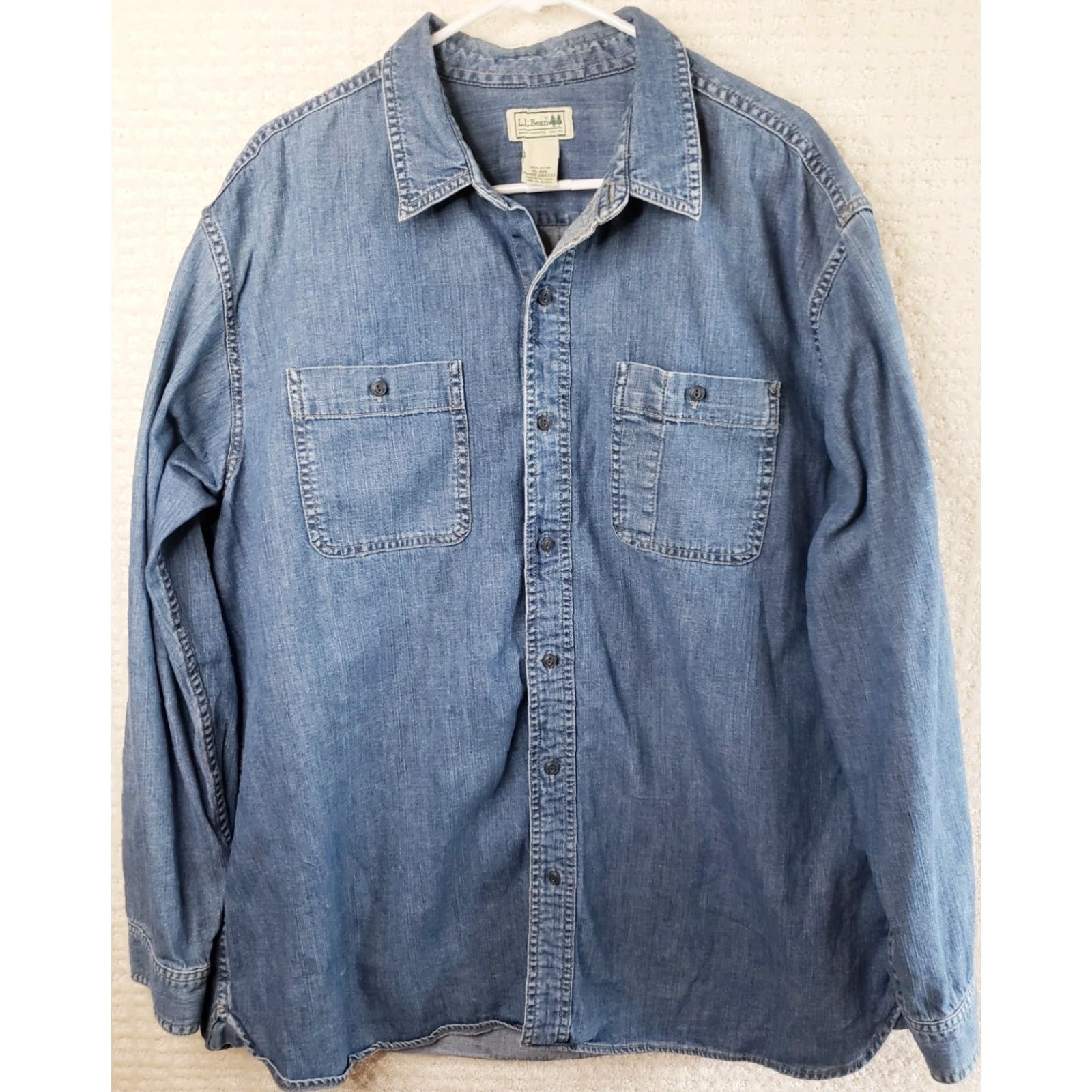 Vintage VINTAGE LL Bean Denim Button Down Shirt Long Sleeve Men's XL Reg. Pockets EUC 80s 90s Outdoor American Size US XL / EU 56 / 4 - 2 Thumbnail