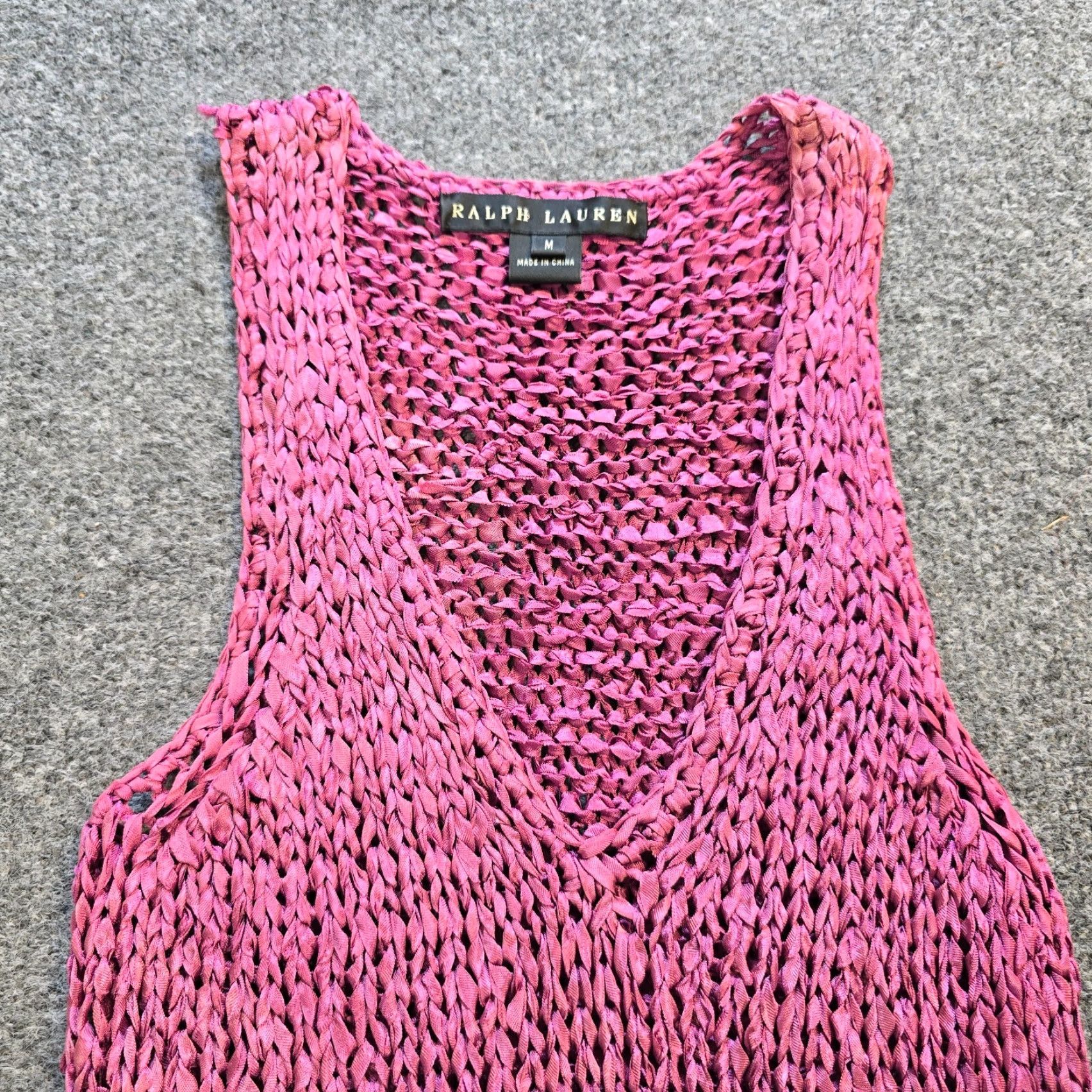 Ralph Lauren VINTAGE Ralph Lauren Blouse Shirt Knit Viscose Pink Purple Black Label Womens Medium Knit Sleeveless V-Neck Pullover Casual Travel Classic Designer Size M / US 6-8 / IT 42-44 - 2 Thumbnail