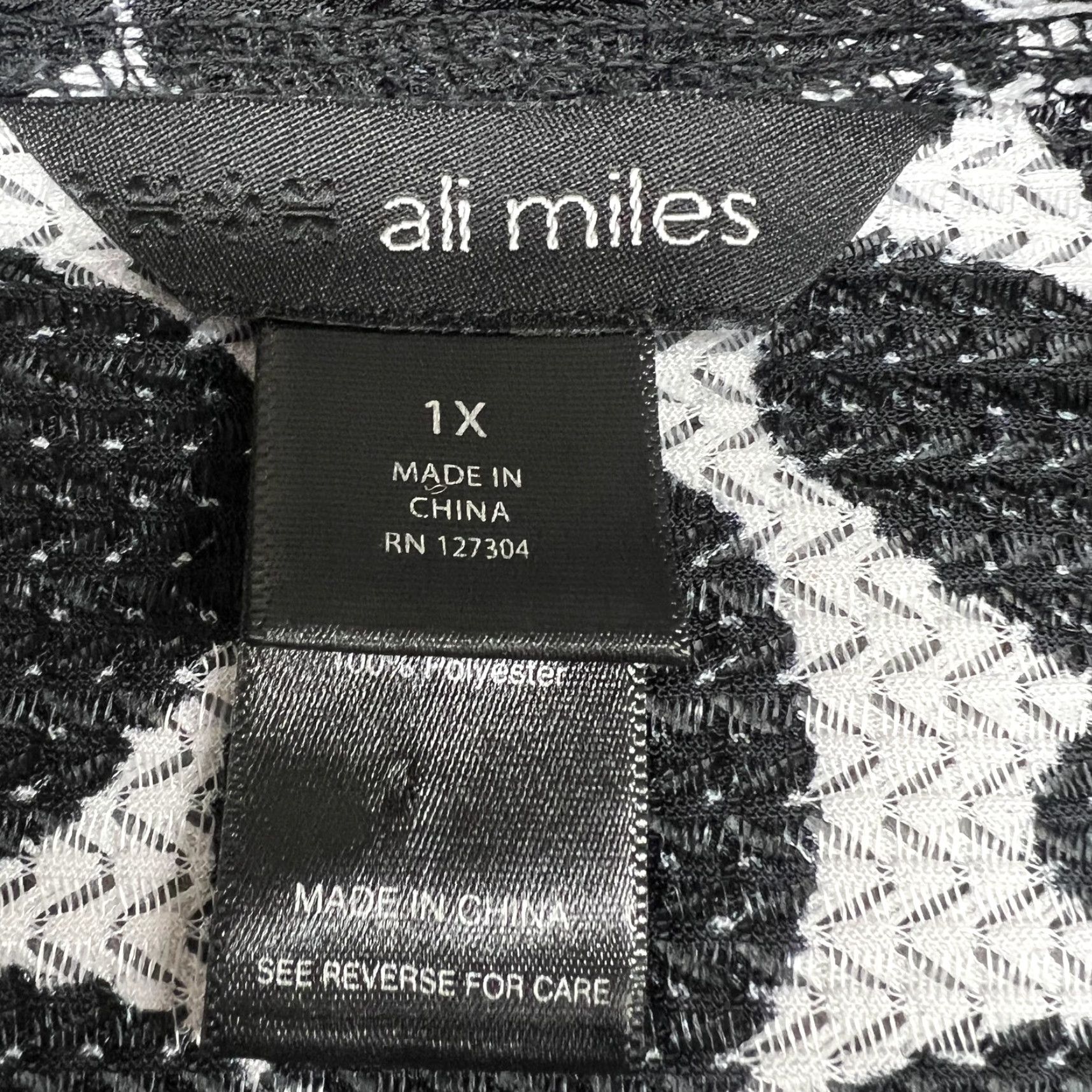 Vintage Ali Miles Jacket Womens 1X Black Abstract Print 3/4 Sleeve Pockets Button Front Collared Unlined Short Jacket Size XL / US 12-14 / IT 48-50 - 3 Thumbnail