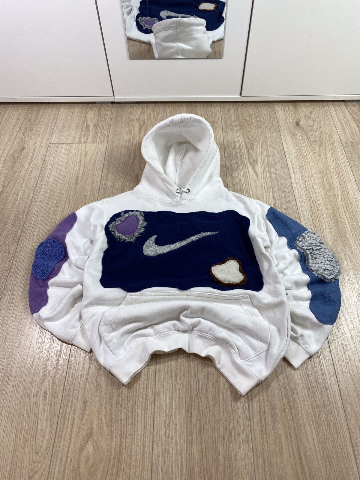 Nike × Vintage Vintage Nike Custom UFO Center Swoosh Oversize Hoodie Y2K UK Size US S / EU 44-46 / 1 - 7 Thumbnail