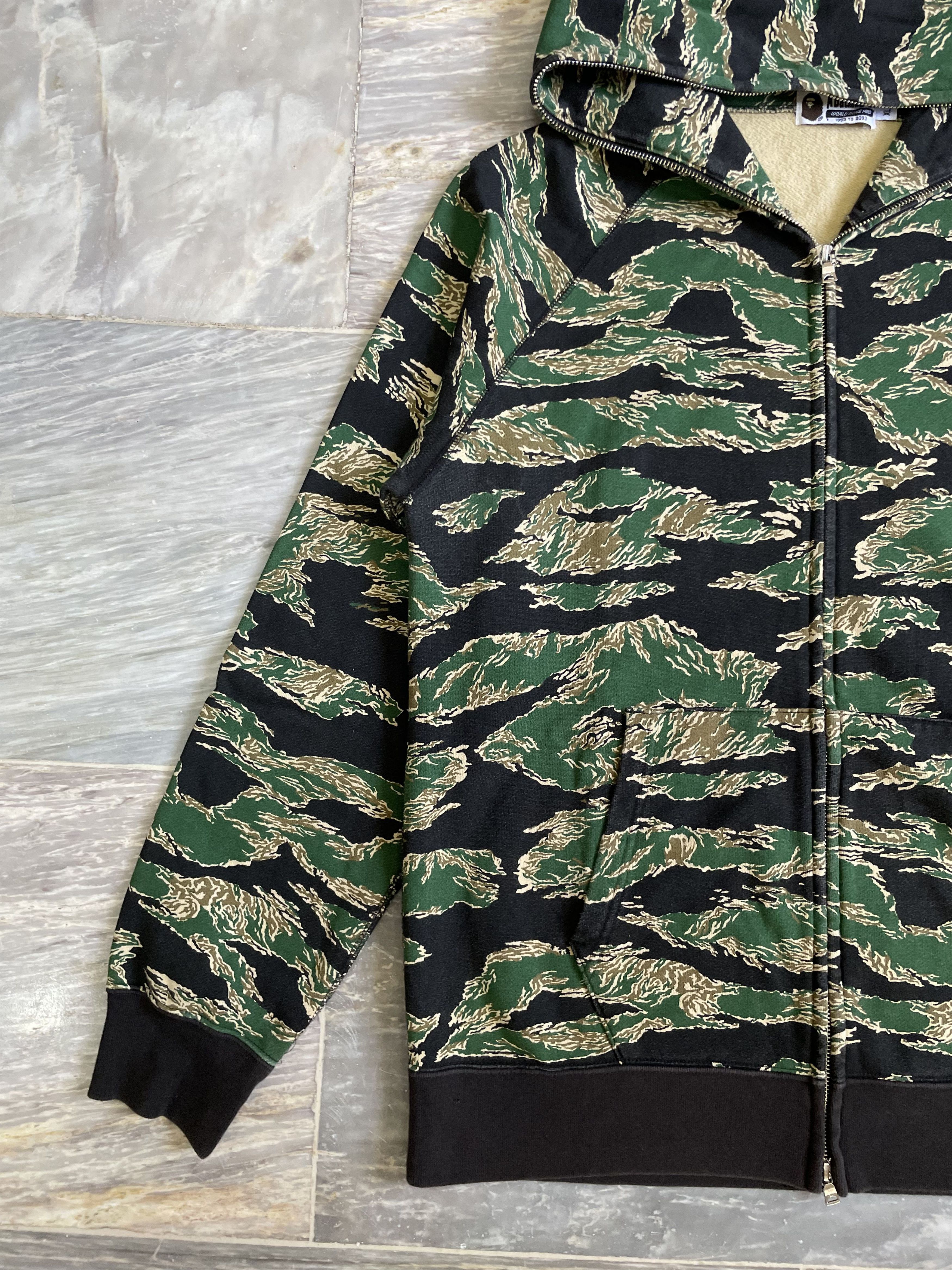 Bape × Nigo OG Bape Tiger Camo Full Zip Hoodie Size US XL / EU 56 / 4 - 2 Thumbnail