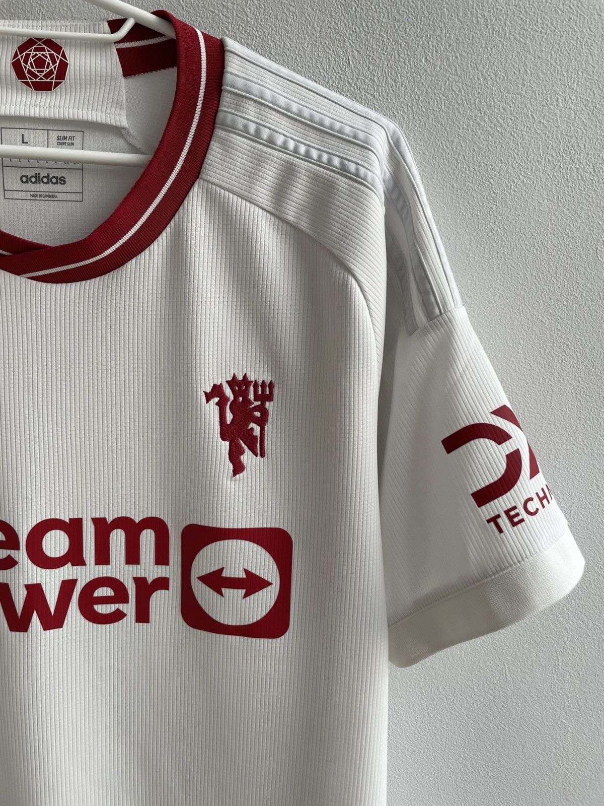 Other MANCHESTER UNITED 2023 2024 SOCCER FOOTBALL SHIRT 29H001 Size US L / EU 52-54 / 3 - 4 Thumbnail