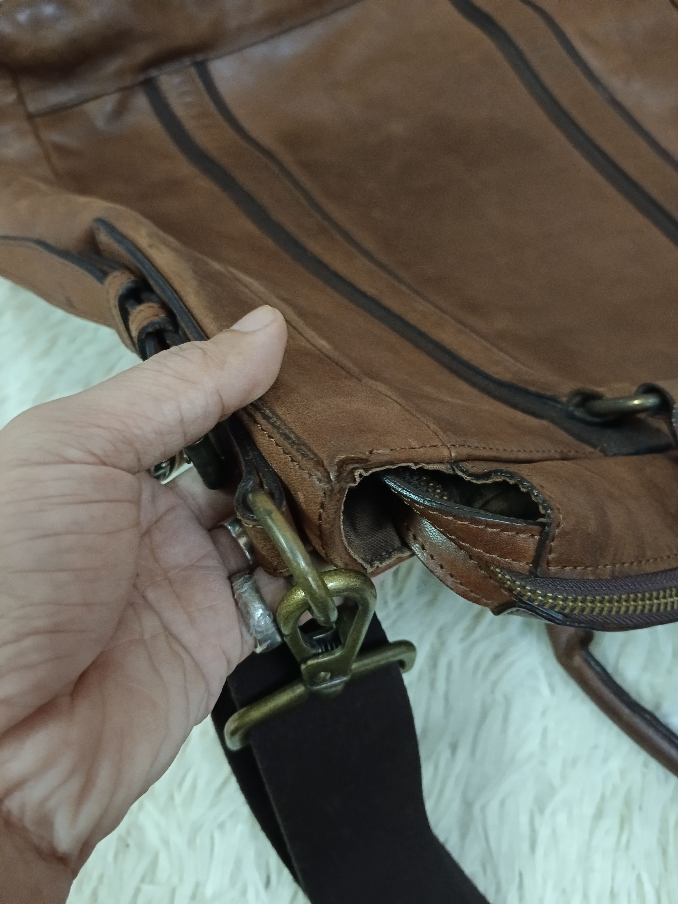Burberry BURBERRY 2WAYS PATINA LEATHER Size ONE SIZE - 12 Thumbnail