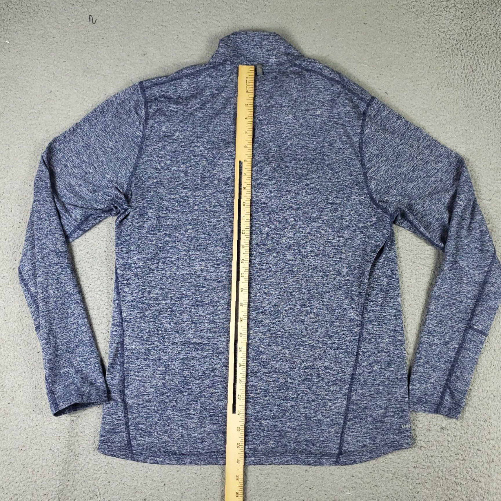 Nike Nike T Shirt Mens Size Medium Blue 1/4 Zip Pullover Swoosh Dri-Fit Long Sleeve Activewear Shirt Mens Regular Size M Blue Nike Size US M / EU 48-50 / 2 - 5 Thumbnail