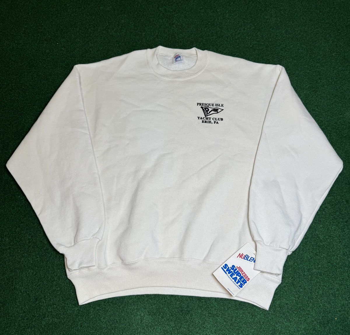 Jerzees × Vintage Vintage 90s Erie Yacht Club Presque Isle Pa Sweatshirt Size US L / EU 52-54 / 3 - 1 Thumbnail