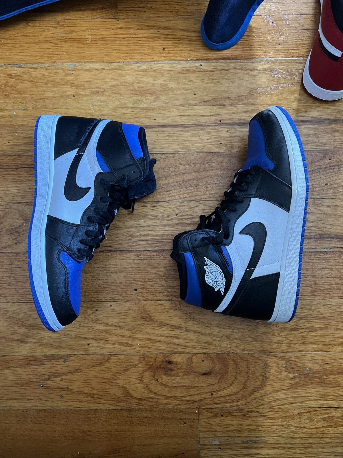 Jordan Brand × Nike 2020 Air Jordan 1 Retro High OG 'Royal Toe' NDS Size US 14 / EU 47 - 4 Thumbnail