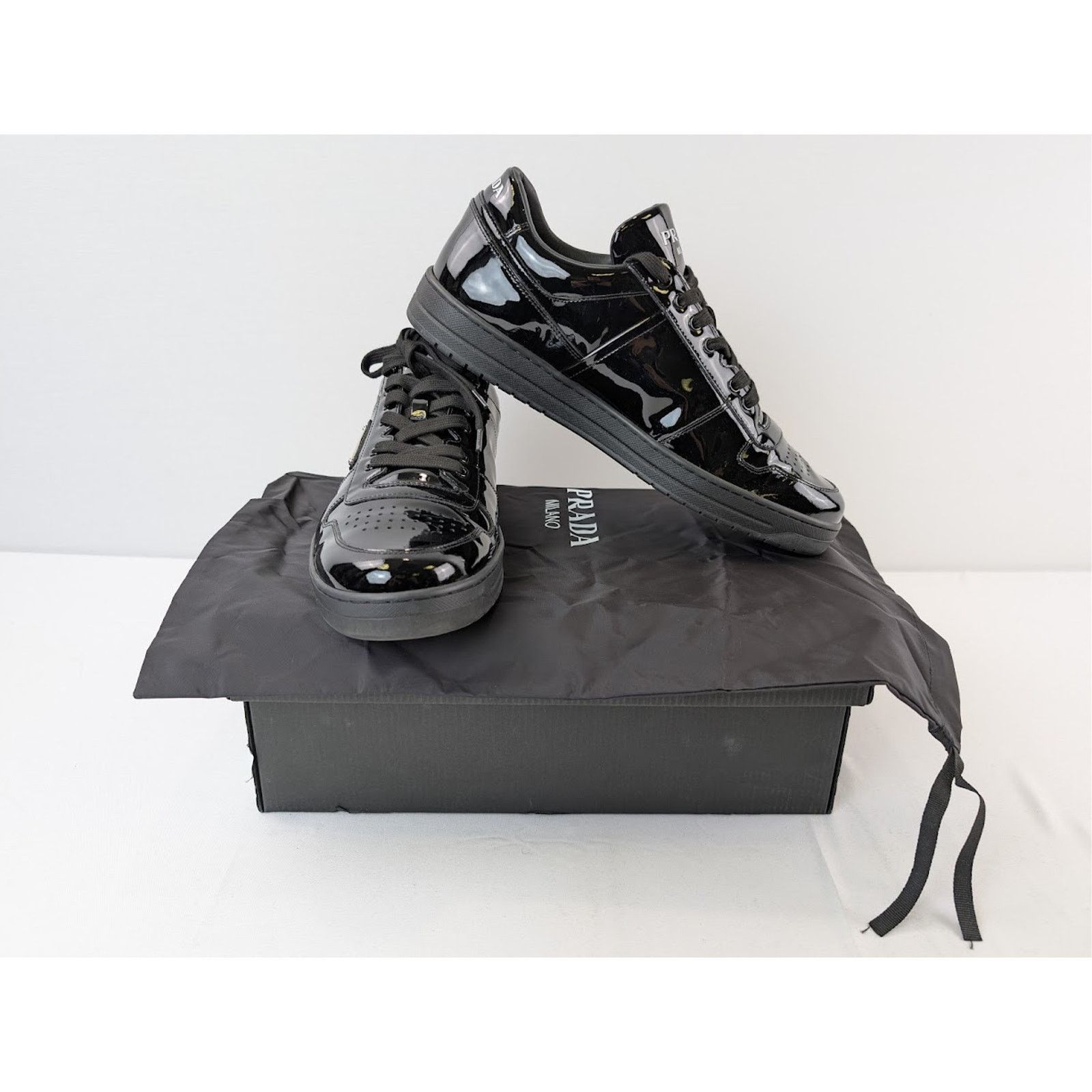 Prada o1rshd1 Calzature Uomo Low-Top Sneakers in Nero Size US 9 / EU 42 - 19 Thumbnail