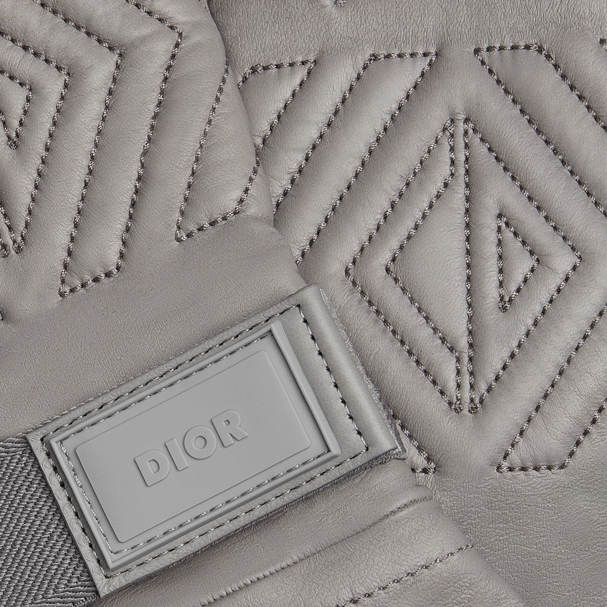Dior o1bcso1str0126 Size: OS/Cd Diamond Gloves in Grey Size ONE SIZE - 3 Thumbnail