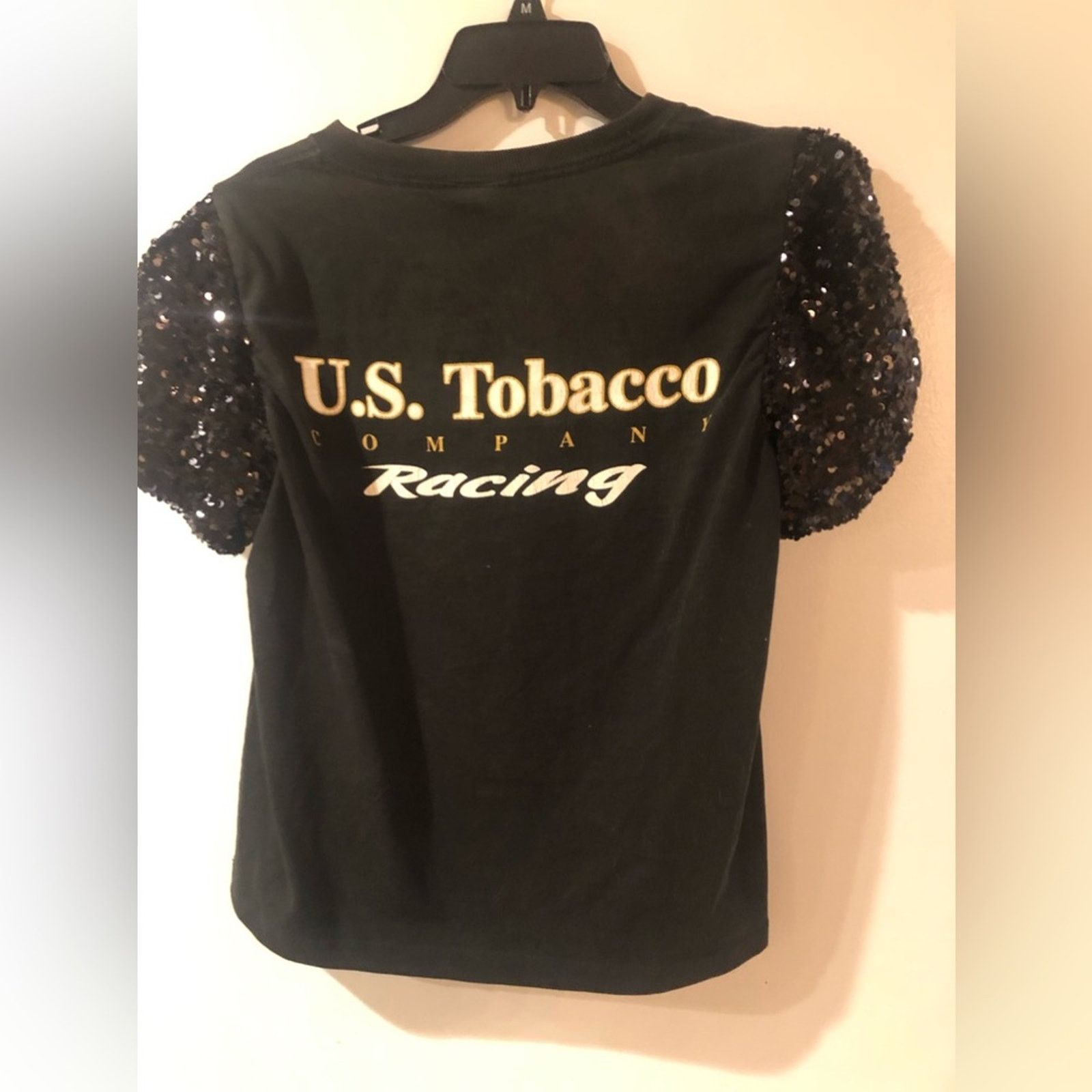 Fruit Of The Loom Cool T-shirt with puffed sequin sleeves. Size S / US 4 / IT 40 - 7 Thumbnail