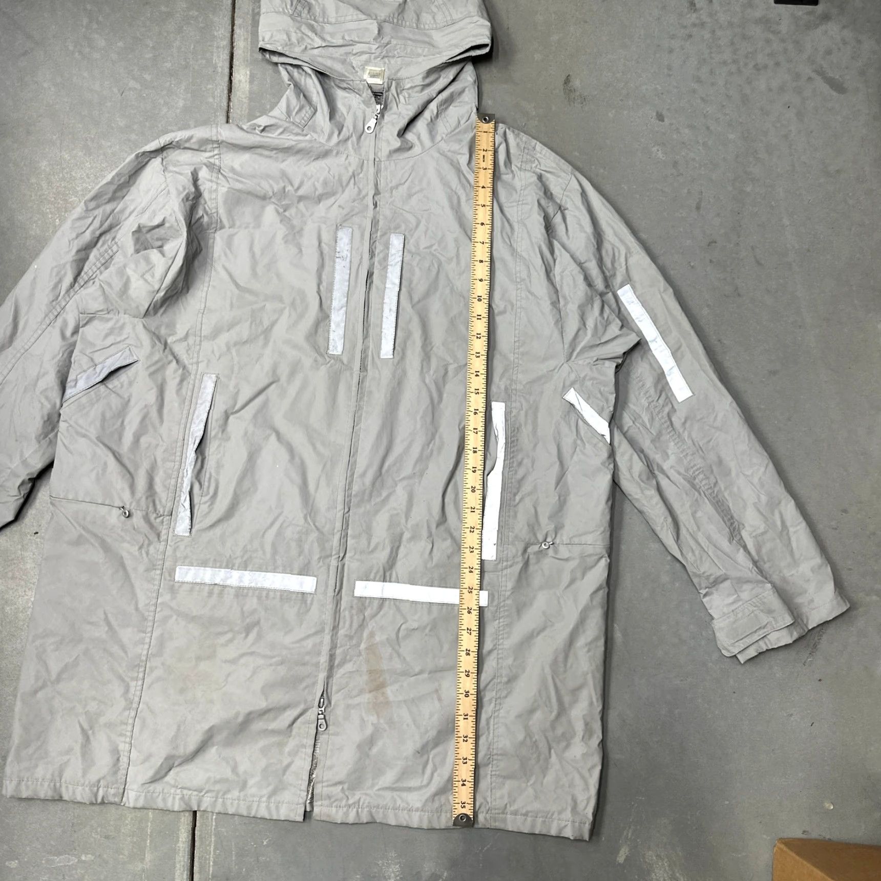 Vintage VINTAGE Marithe Francois Girbaud PVC Hooded Raincoat Jacket Mens XL Gray Reflective Trim Rain Coat Coat Mens XL Size US XL / EU 56 / 4 - 4 Thumbnail