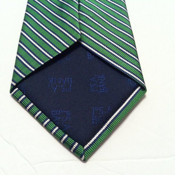 Jos. A. Bank JOS.A.BANK MEN'S NEW GREEN 100%SILK TIE WIDTH: 3 3/8" Size ONE SIZE - 5 Thumbnail