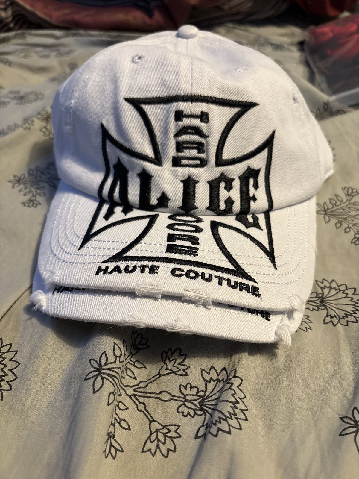 ALICE HOLLYWOOD CHOPPER CAP ホワイト 預購ALICE HOLLYWOOD CHOPPER LOGO CAP Size/ OS可調整Color