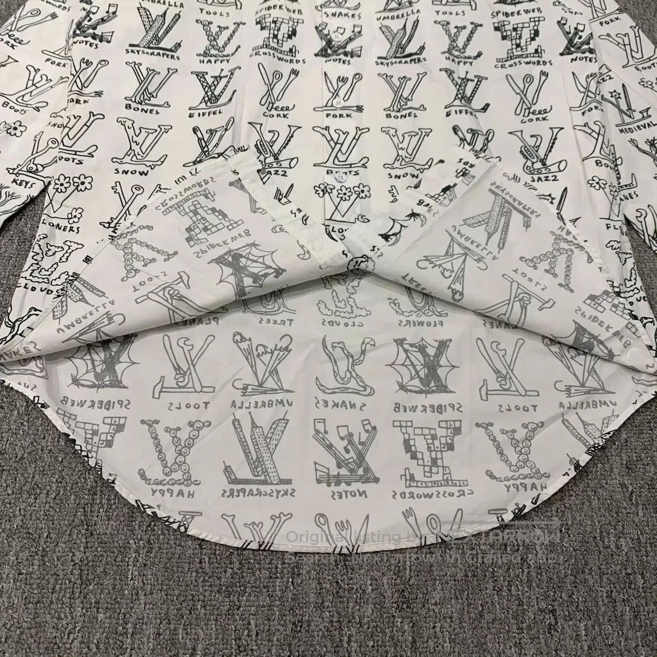 Louis Vuitton Multi Print Long Sleeve Button-Up Shirt (S). Size US S / EU 44-46 / 1 - 7 Thumbnail